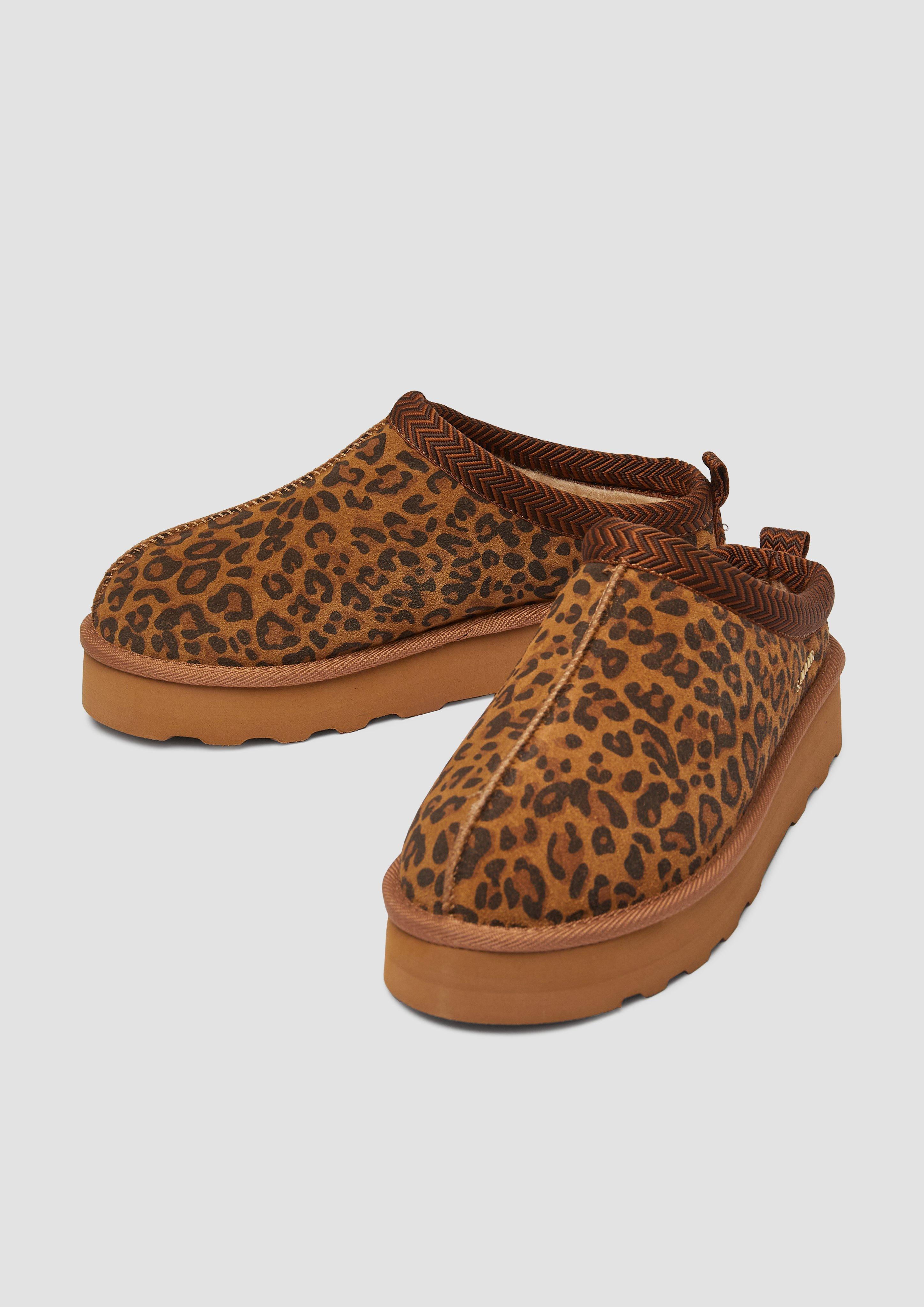 Pantoletten in 907, 710, 216, 345, 001 & 3A5