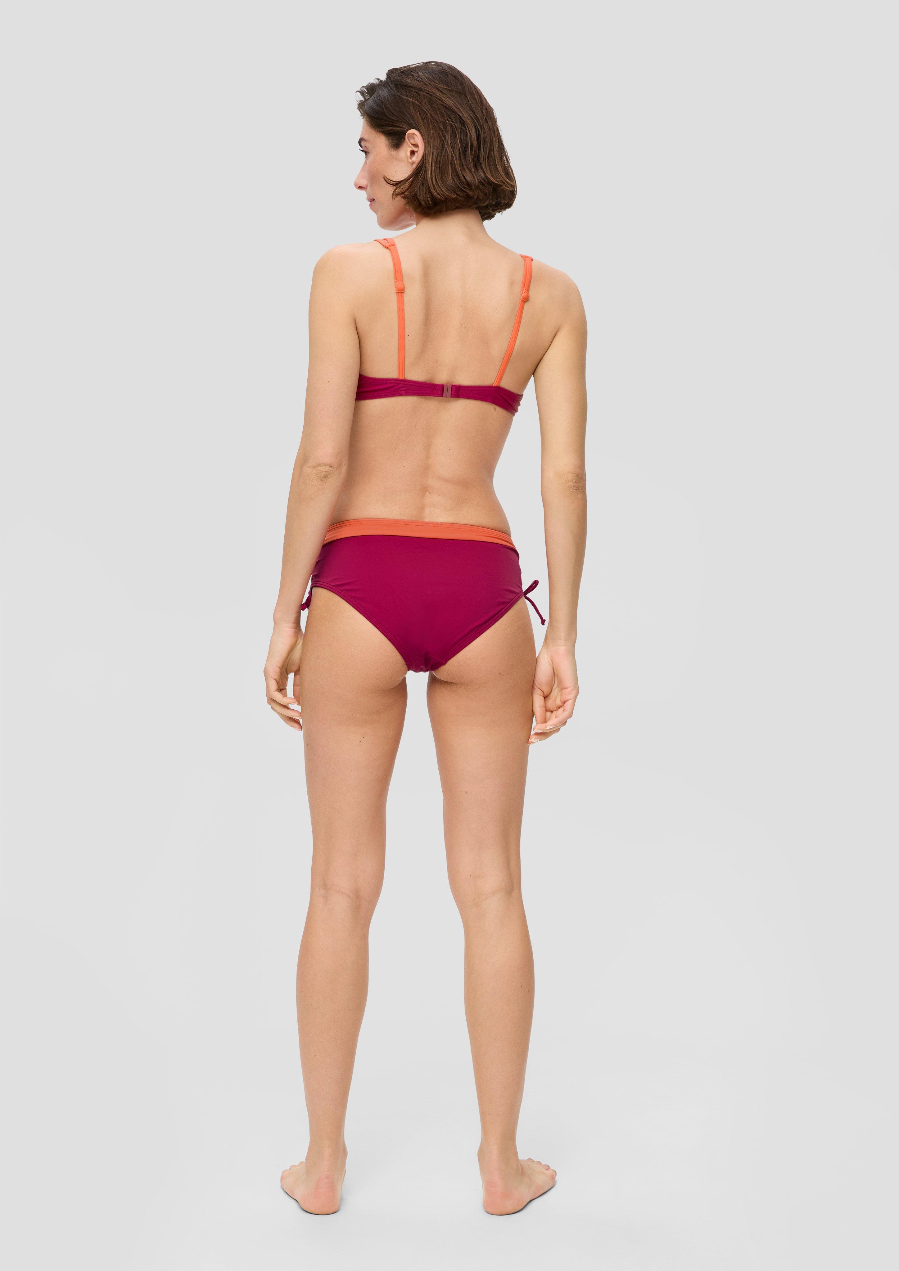 Bikinibroekjes in 1615 & 642