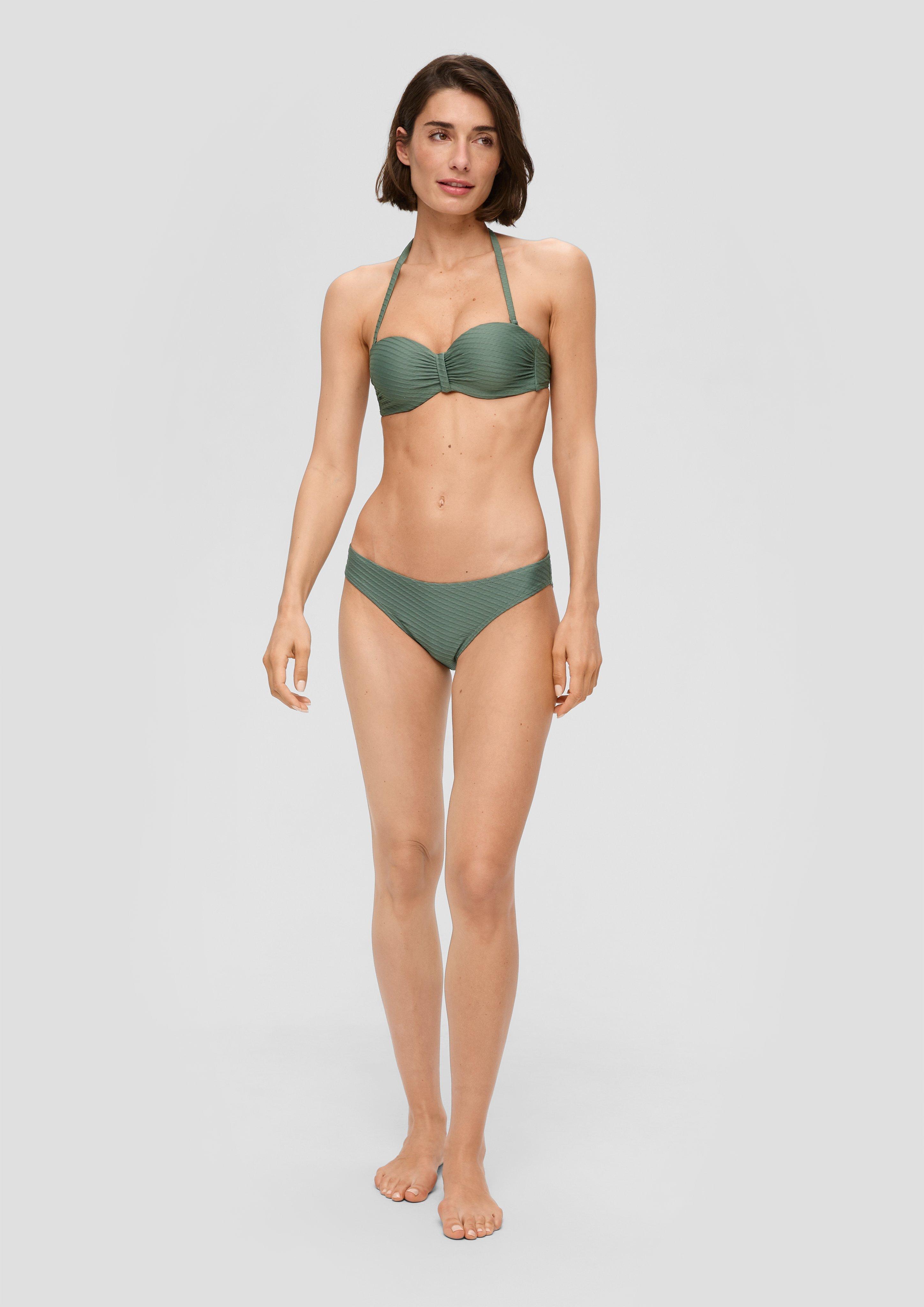 Bikini in 690 & 4215