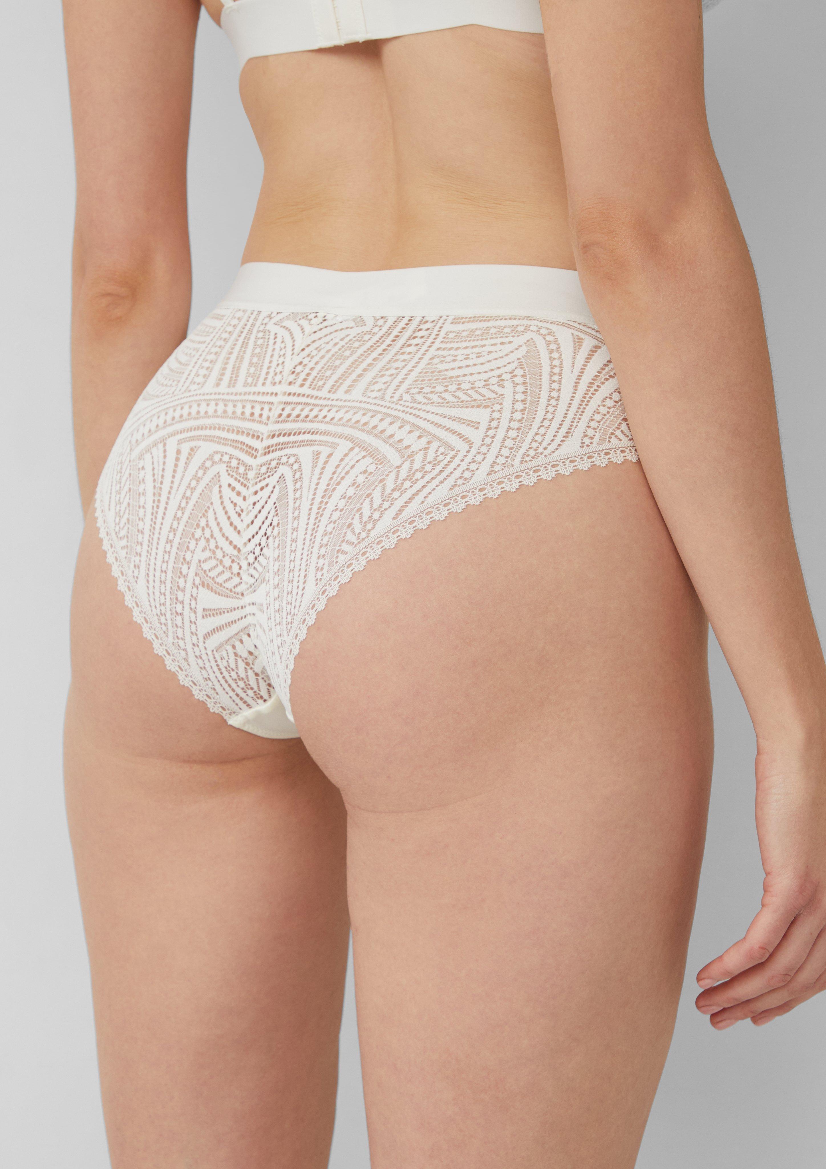 Mémoires in 1493, 12, 4513 & 9143