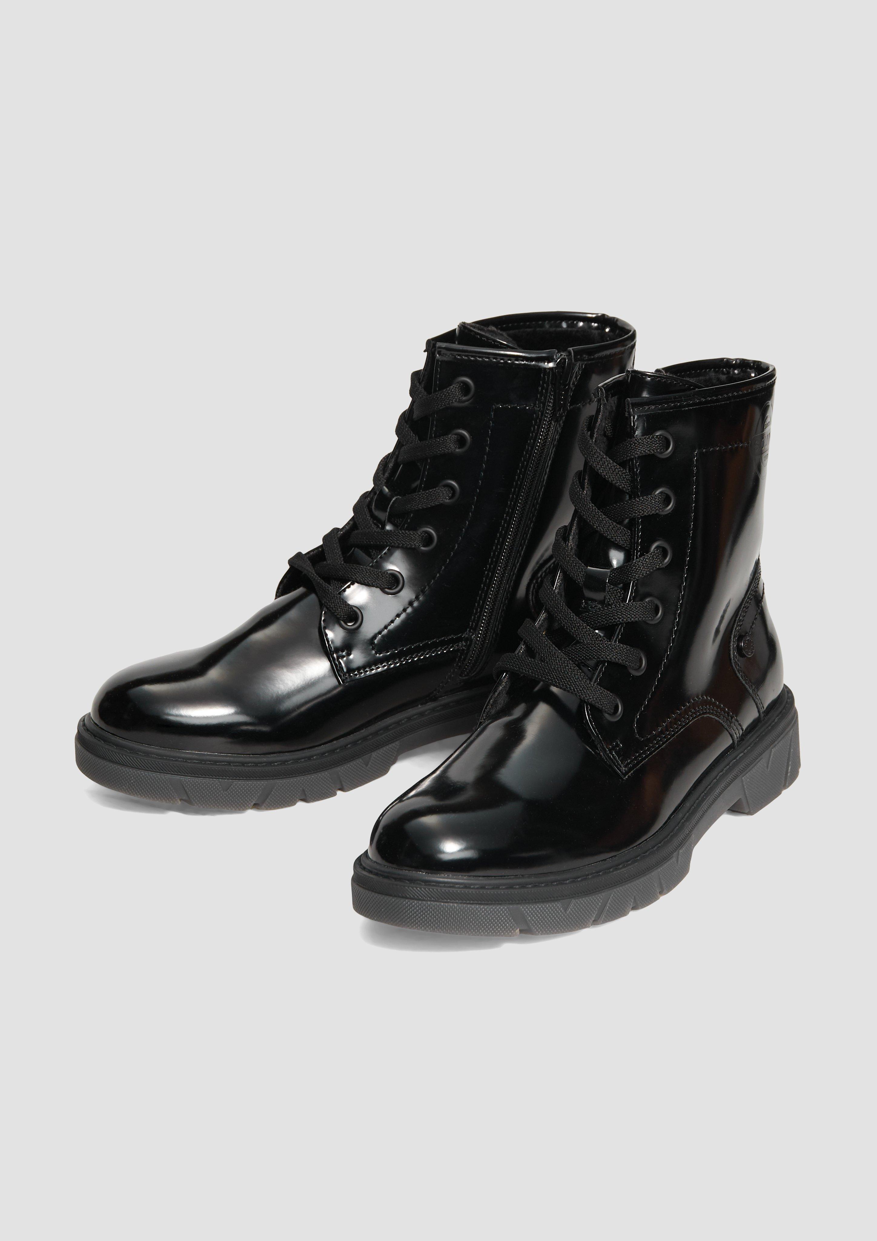 Stiefel in 001, 900, 022, 549 & 018