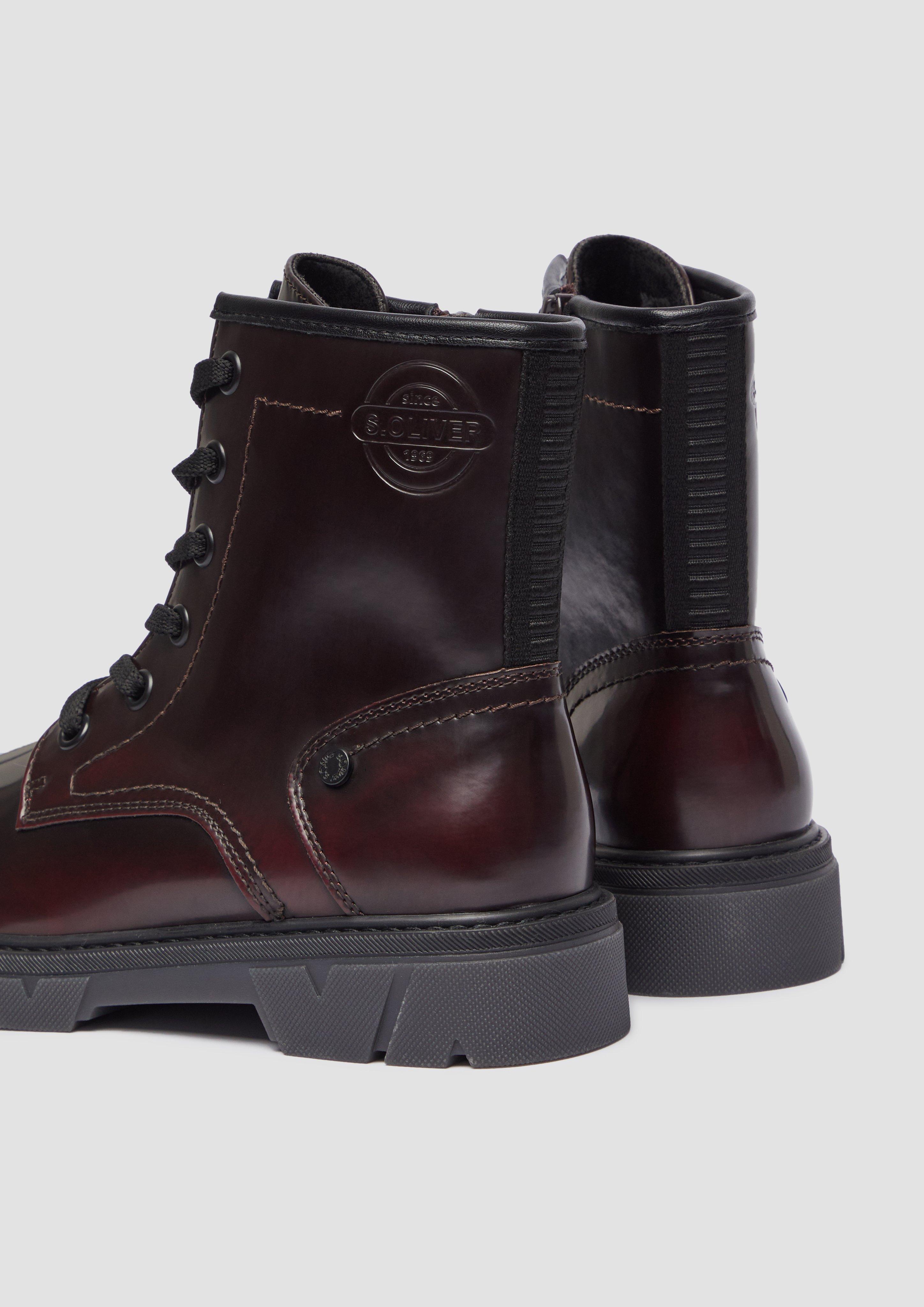 Stiefel in 549, 900, 022, 001 & 018