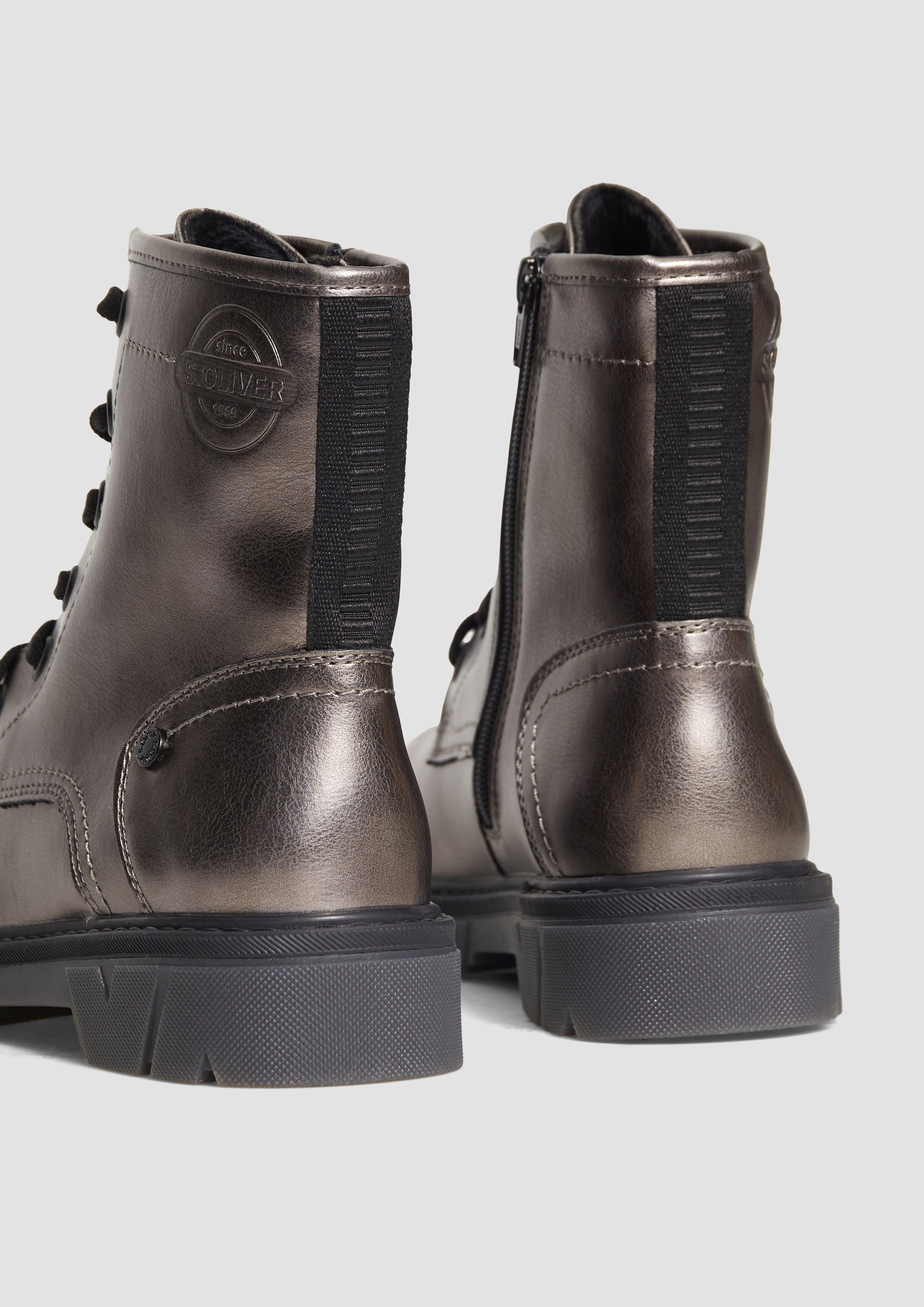 Stiefel in 915, 900, 022, 001, 549 & 018