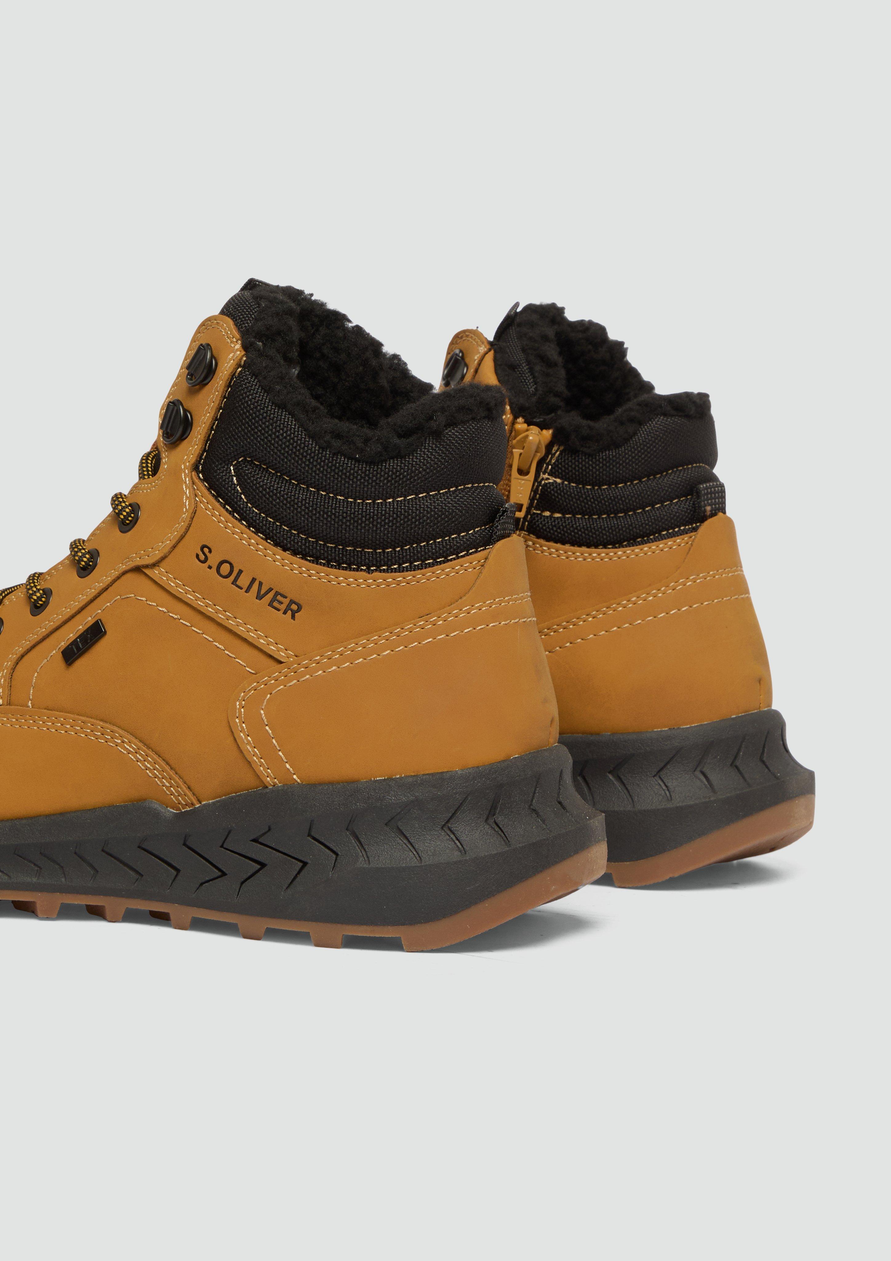 Škornji in 660 & 701