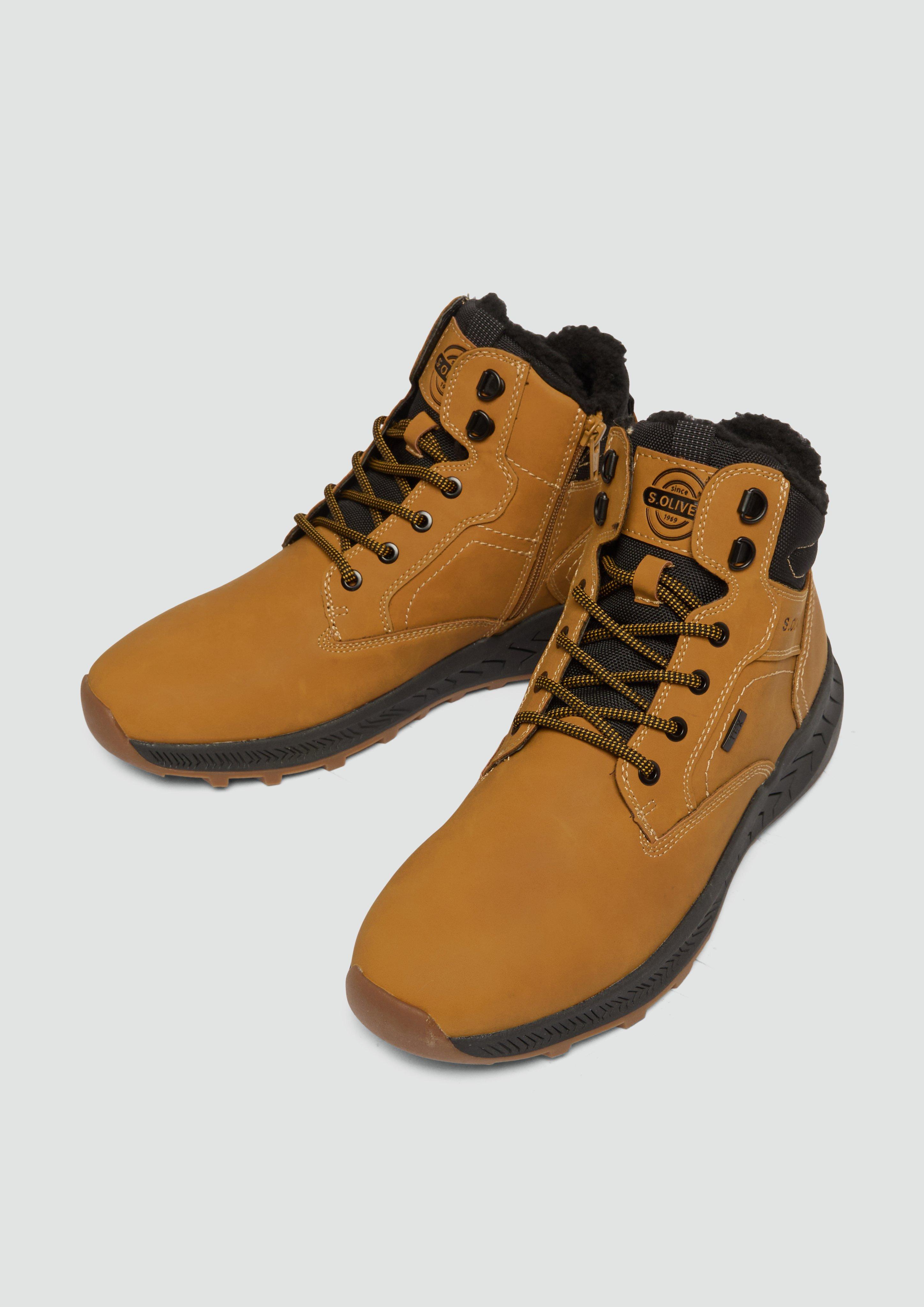 Škornji in 660 & 701