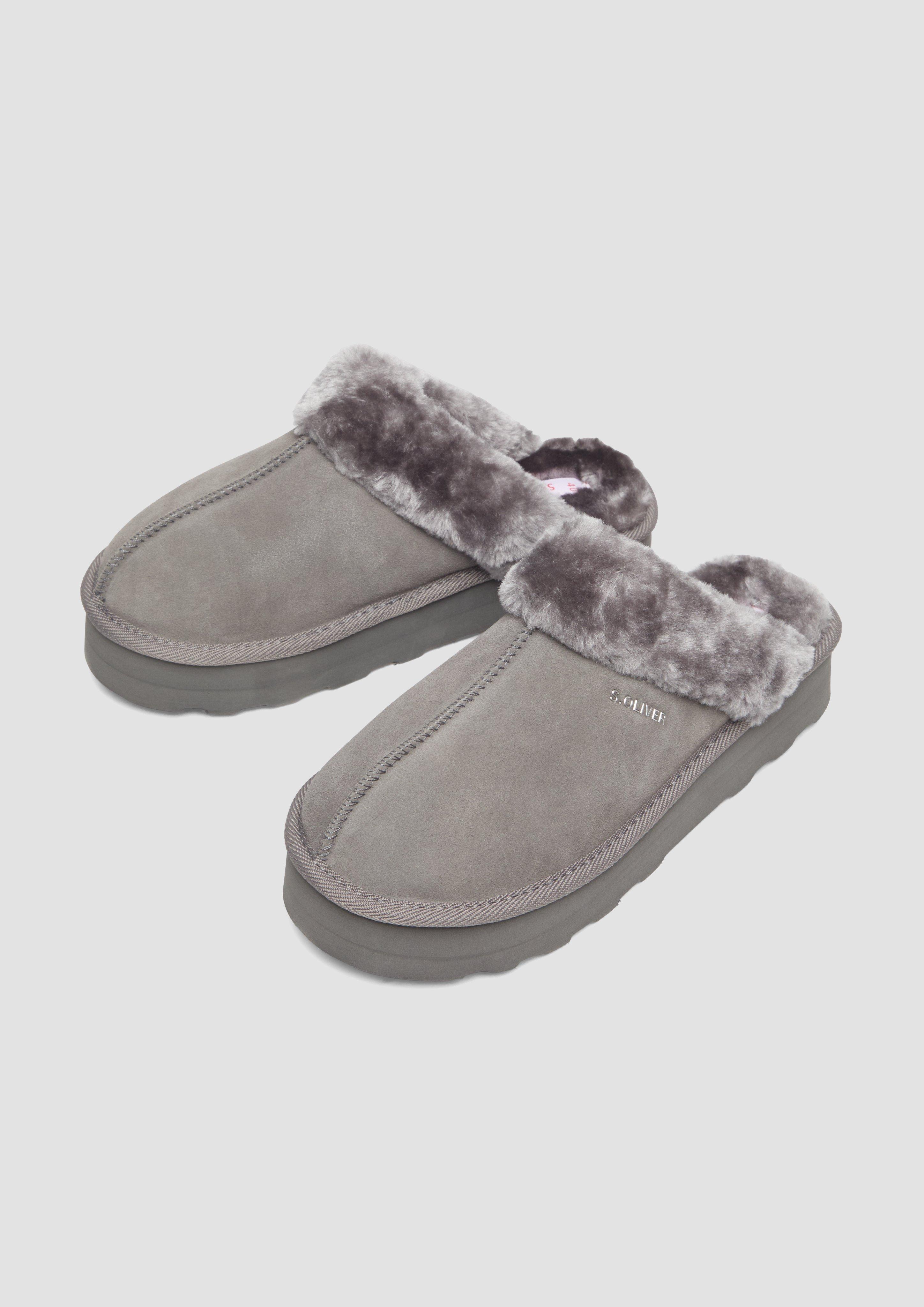 Pantoletten in 216 & 305