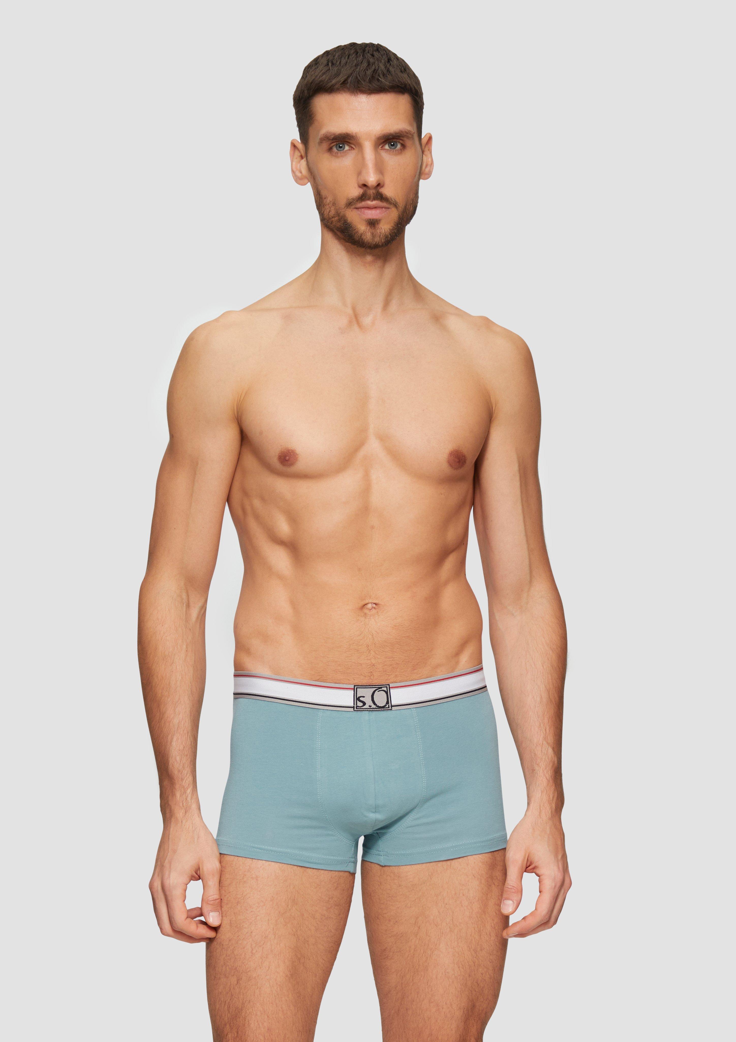 Kratke hlače in 8222, 8226, 8223 & 8230