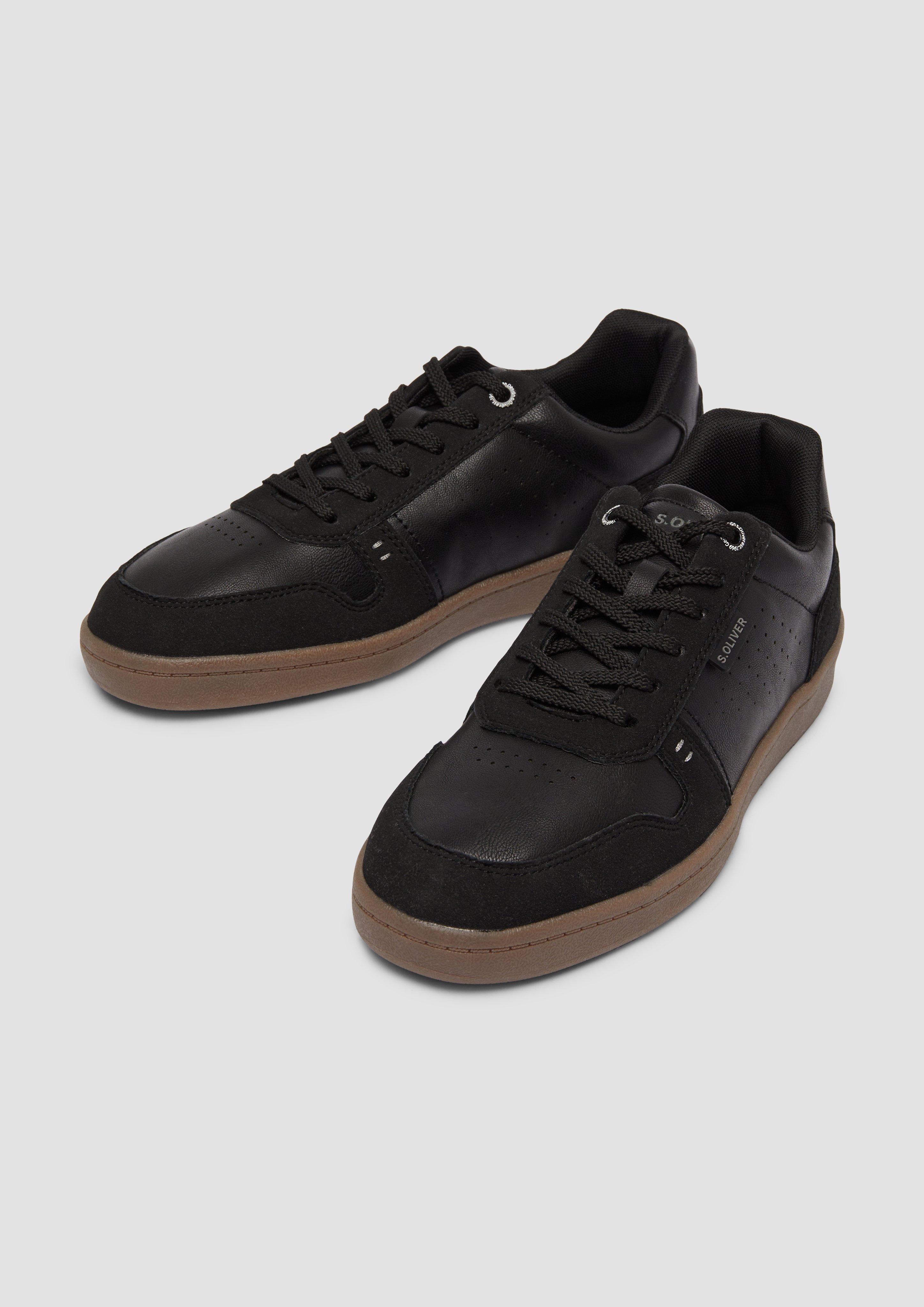 Souliers à lacets in 001, 880 & 410