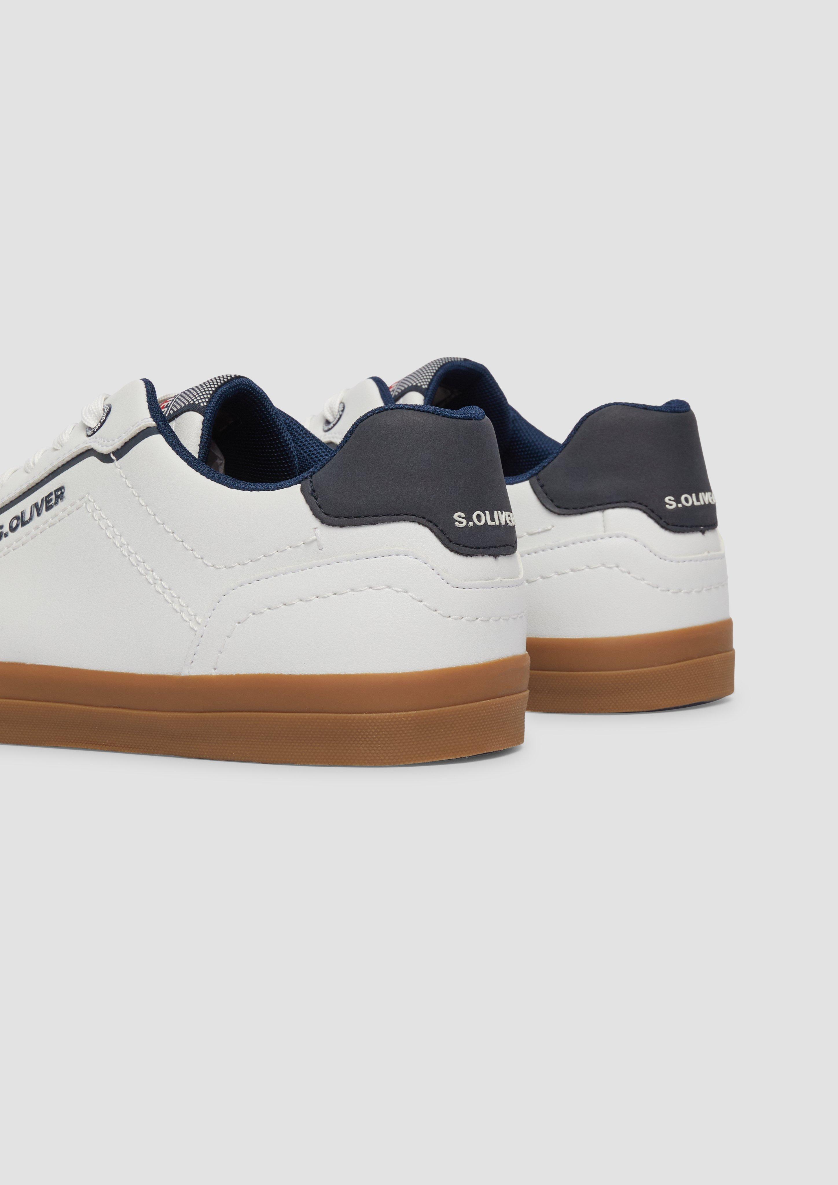 Souliers à lacets in 100