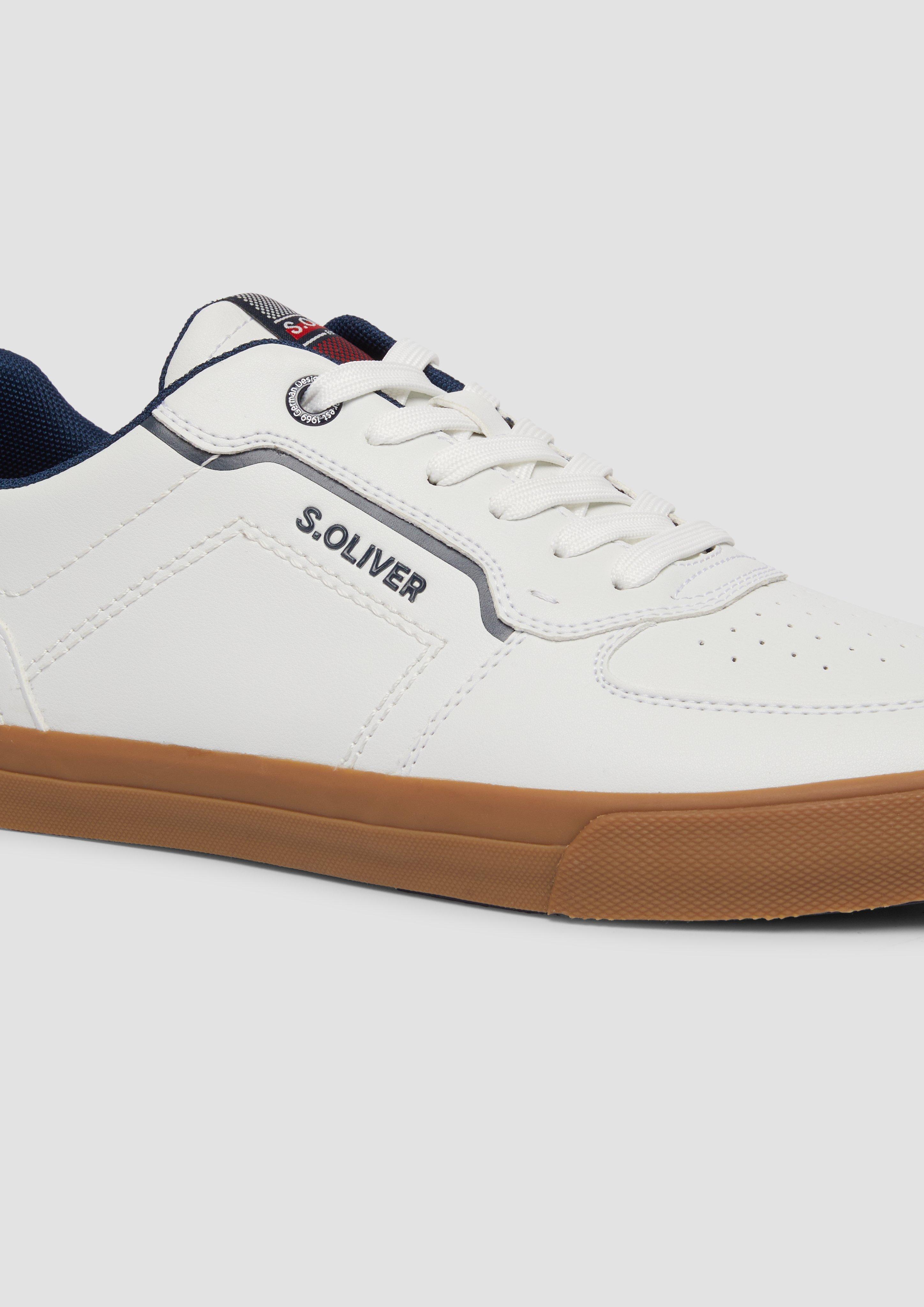 Souliers à lacets in 100