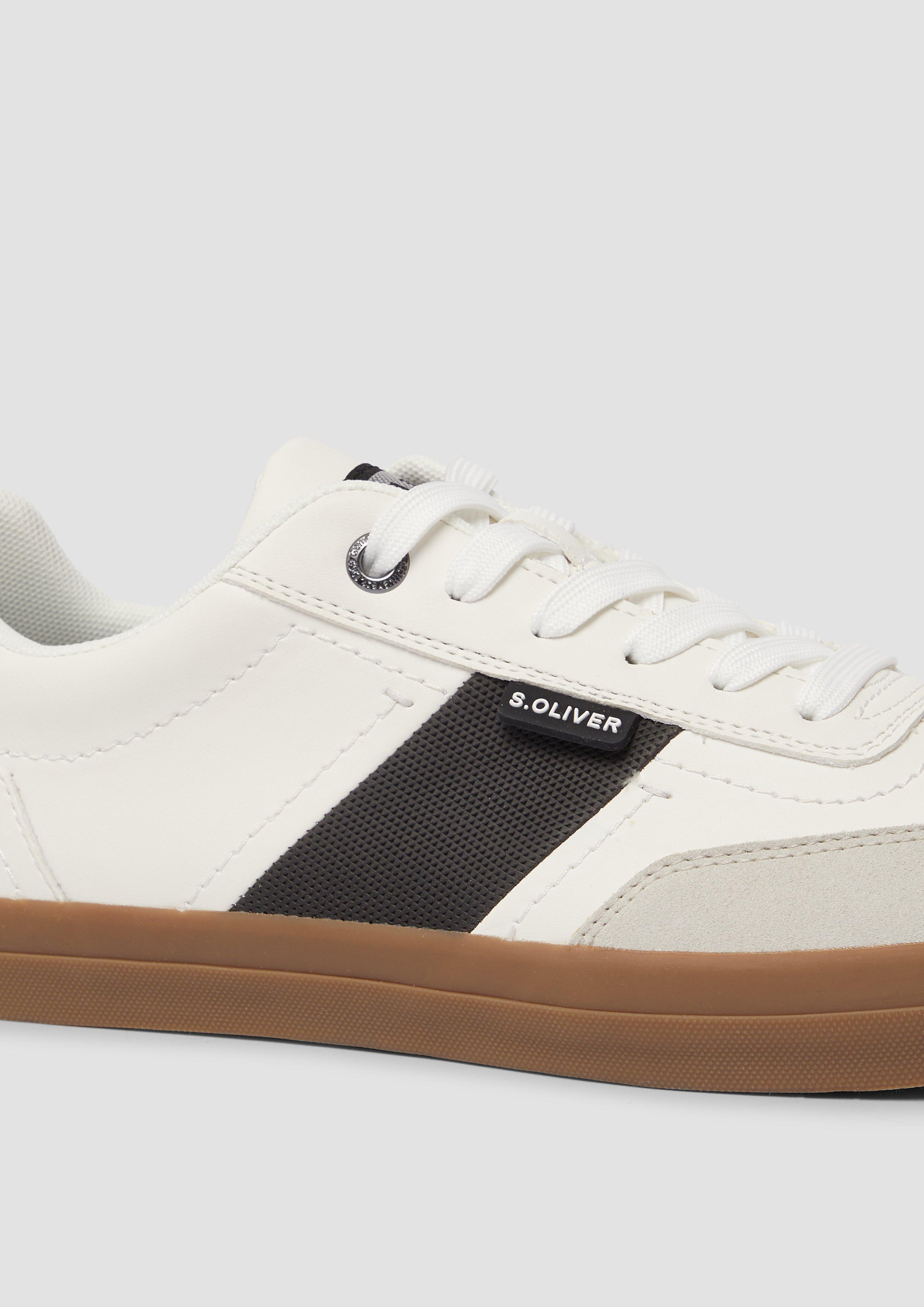 Schnürer in 108, 410, 327, 41A & 0A1