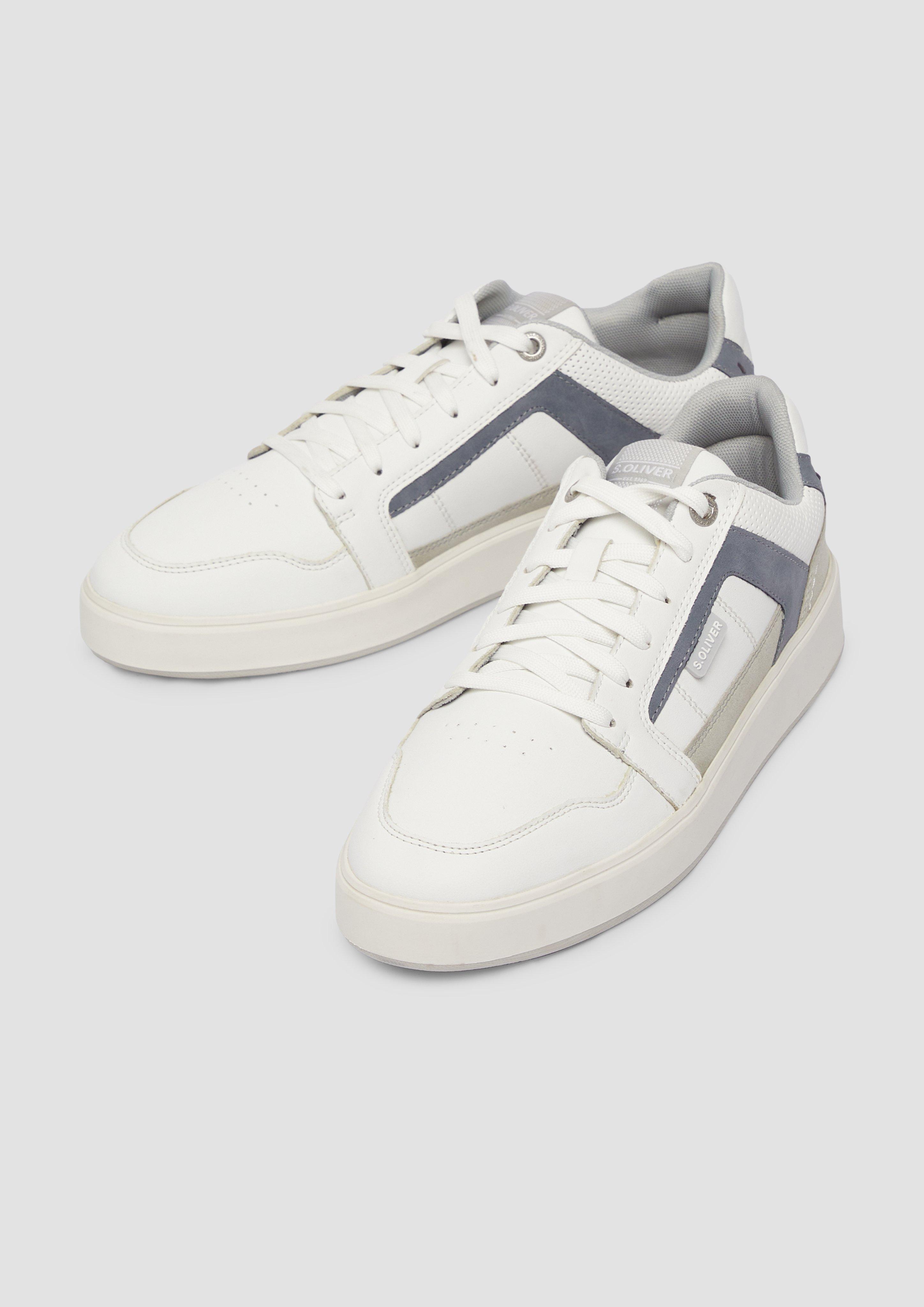 Čevlji z vezalkami in 110 & 410