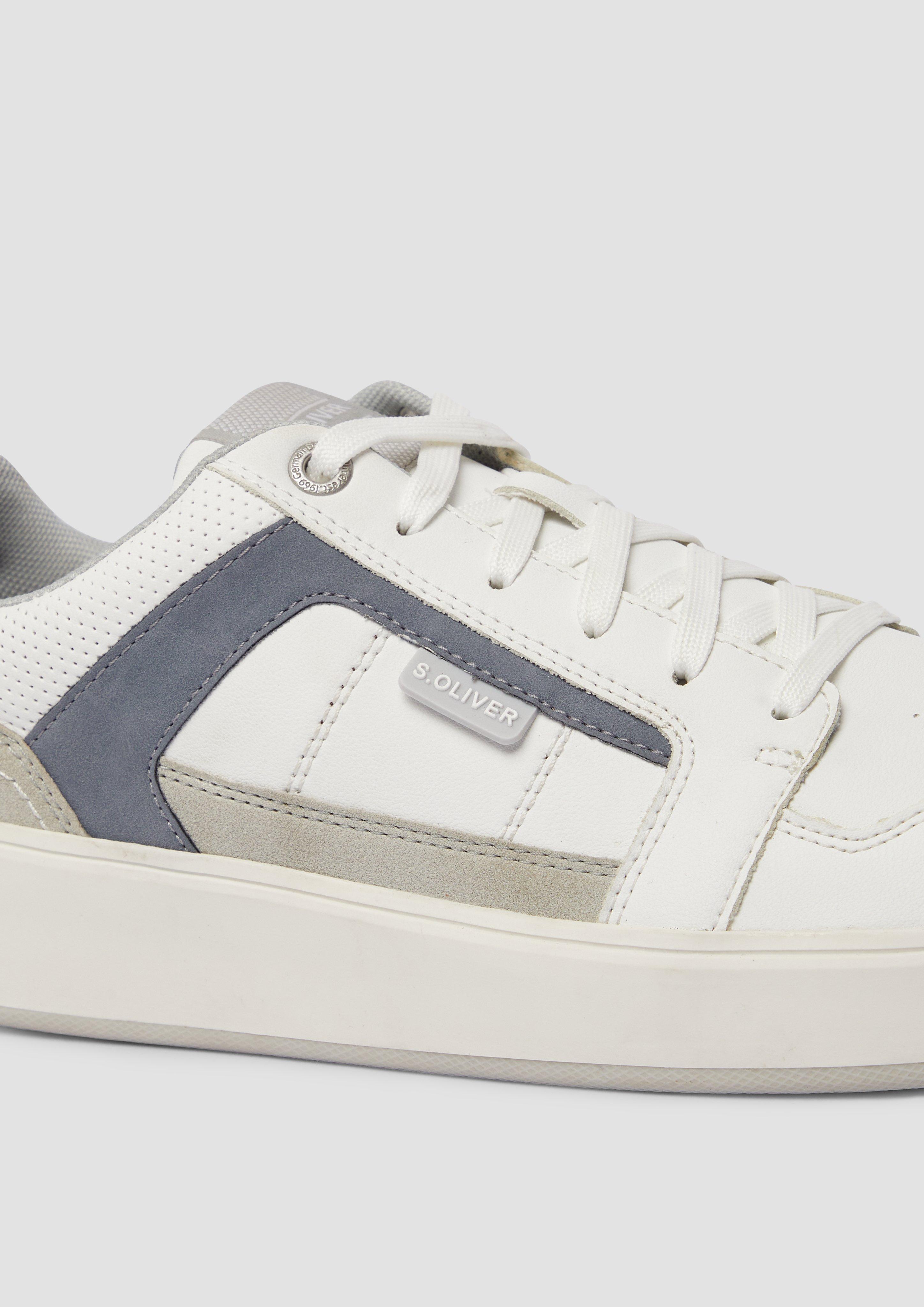 Čevlji z vezalkami in 110 & 410