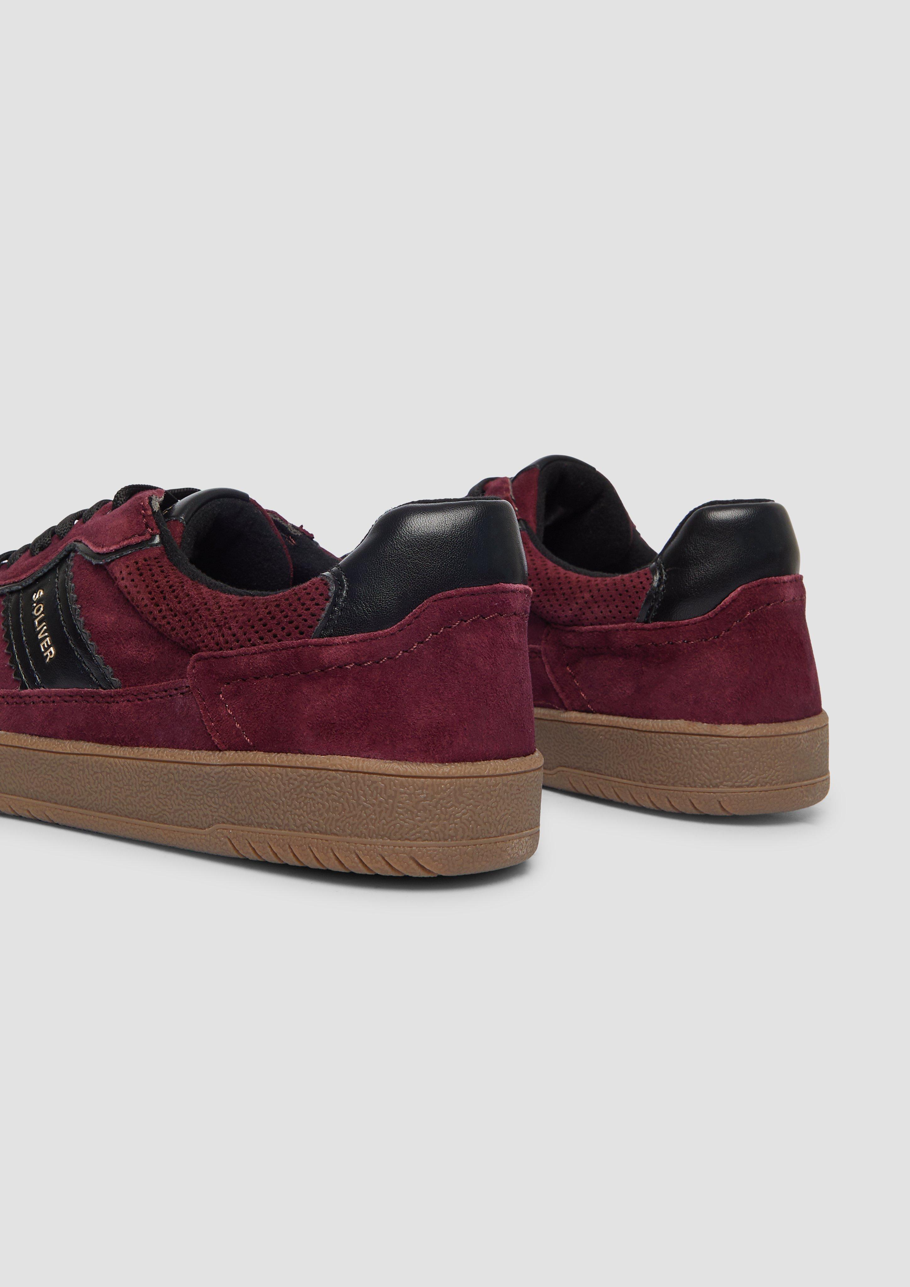 Schnürer in 549, 110, 592, 711 & 305