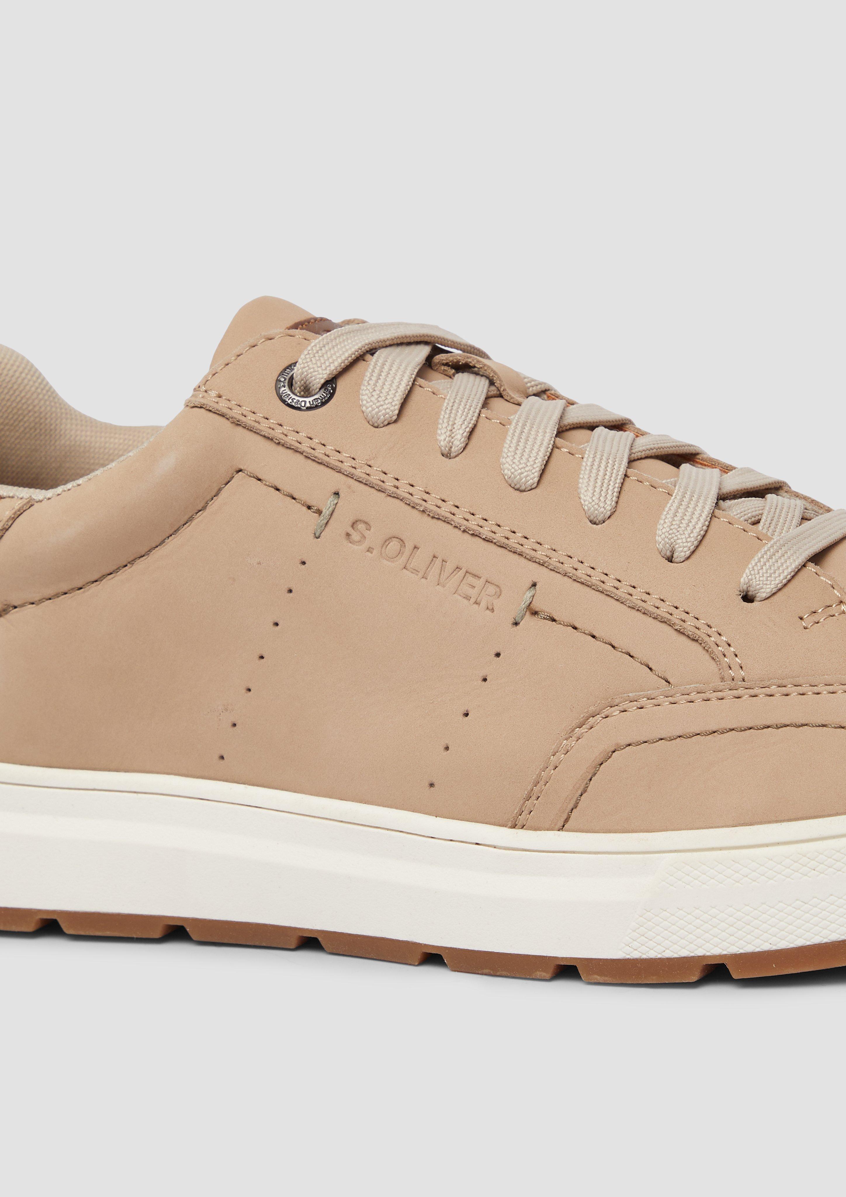 Souliers à lacets in 341, 305 & 001