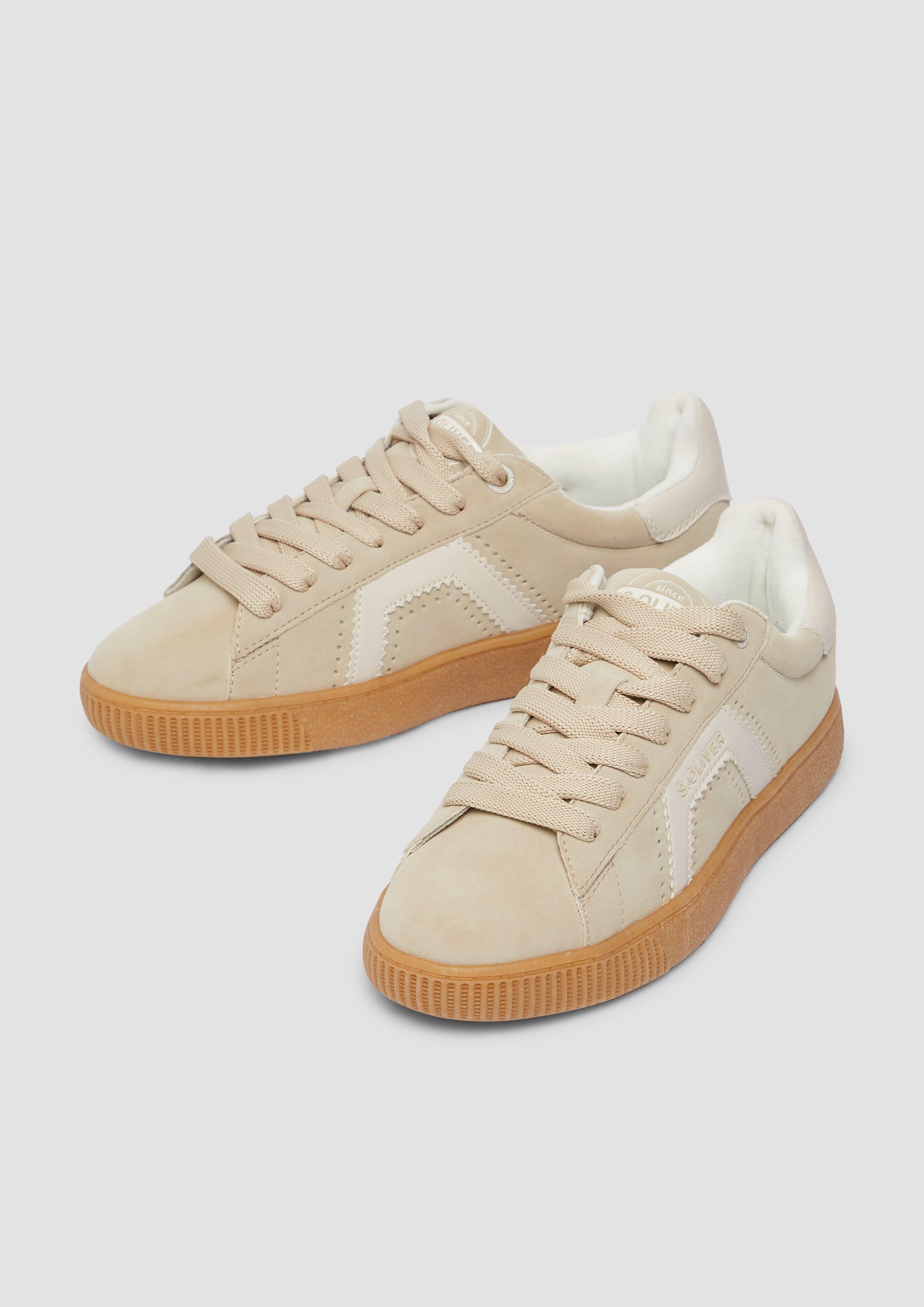 Čevlji z vezalkami in 400, 544, 001 & 728