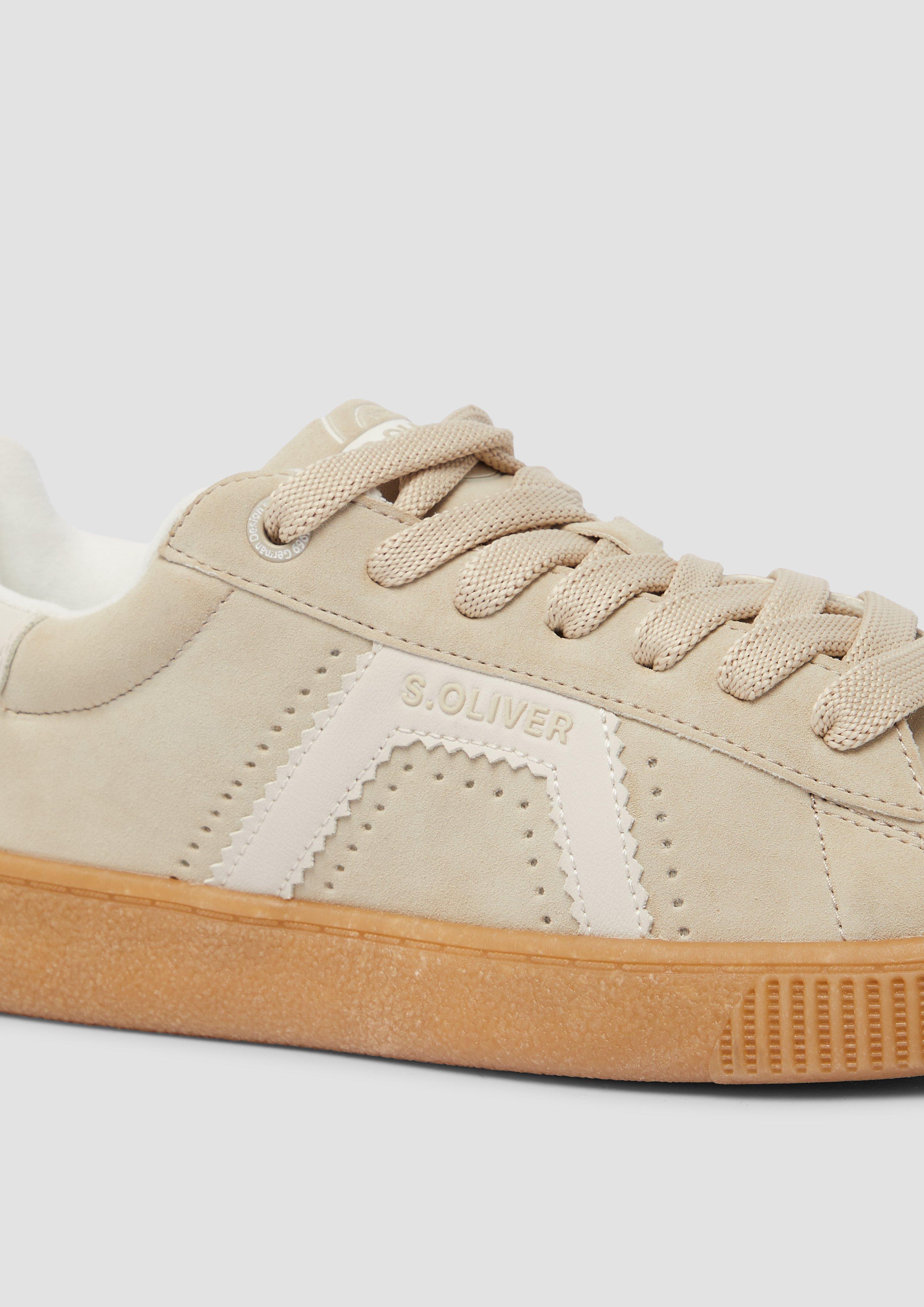 Čevlji z vezalkami in 400, 544, 001 & 728