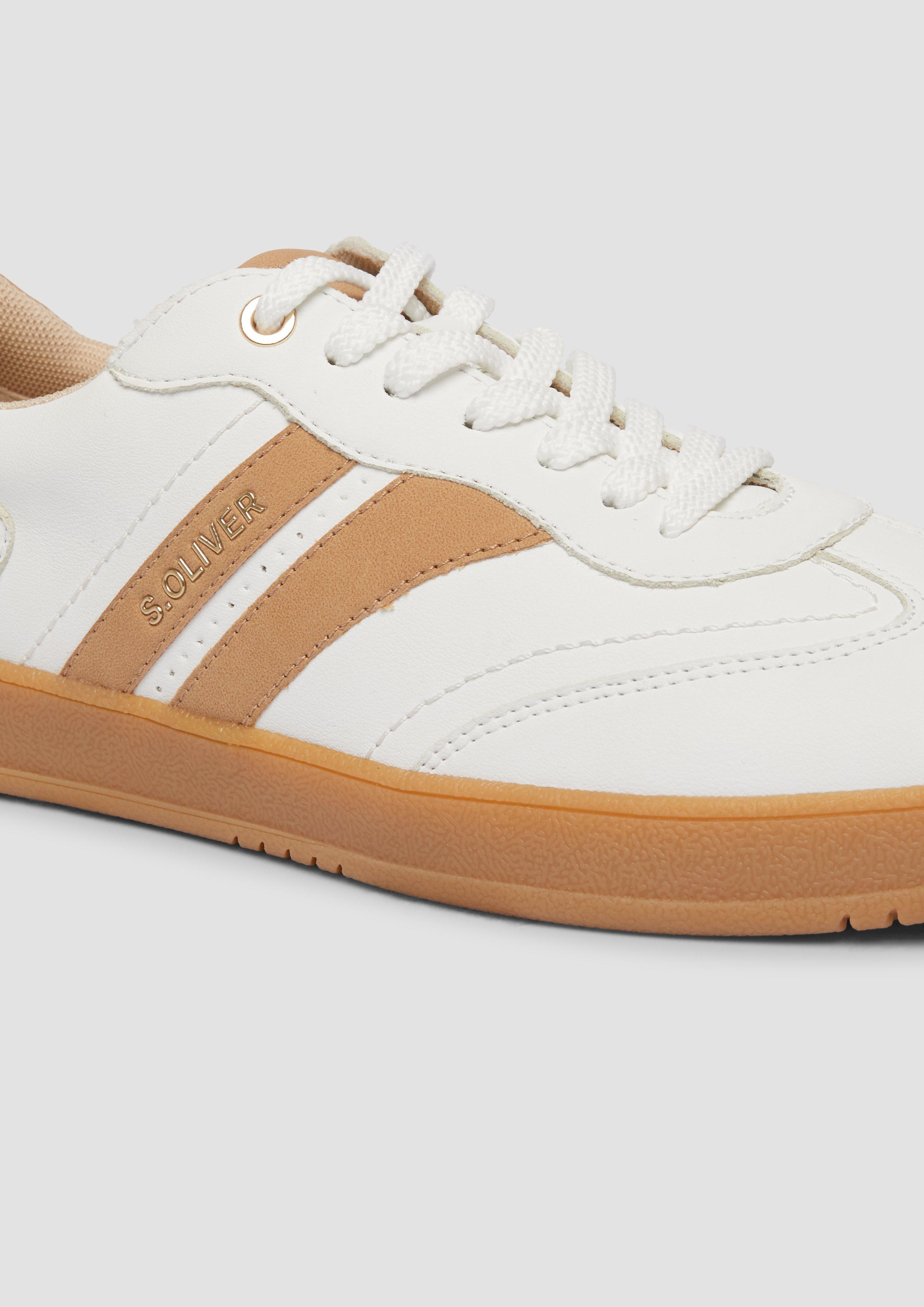 Schnürer in 126, 830, 256, 943, 183, 468, 410 & 907