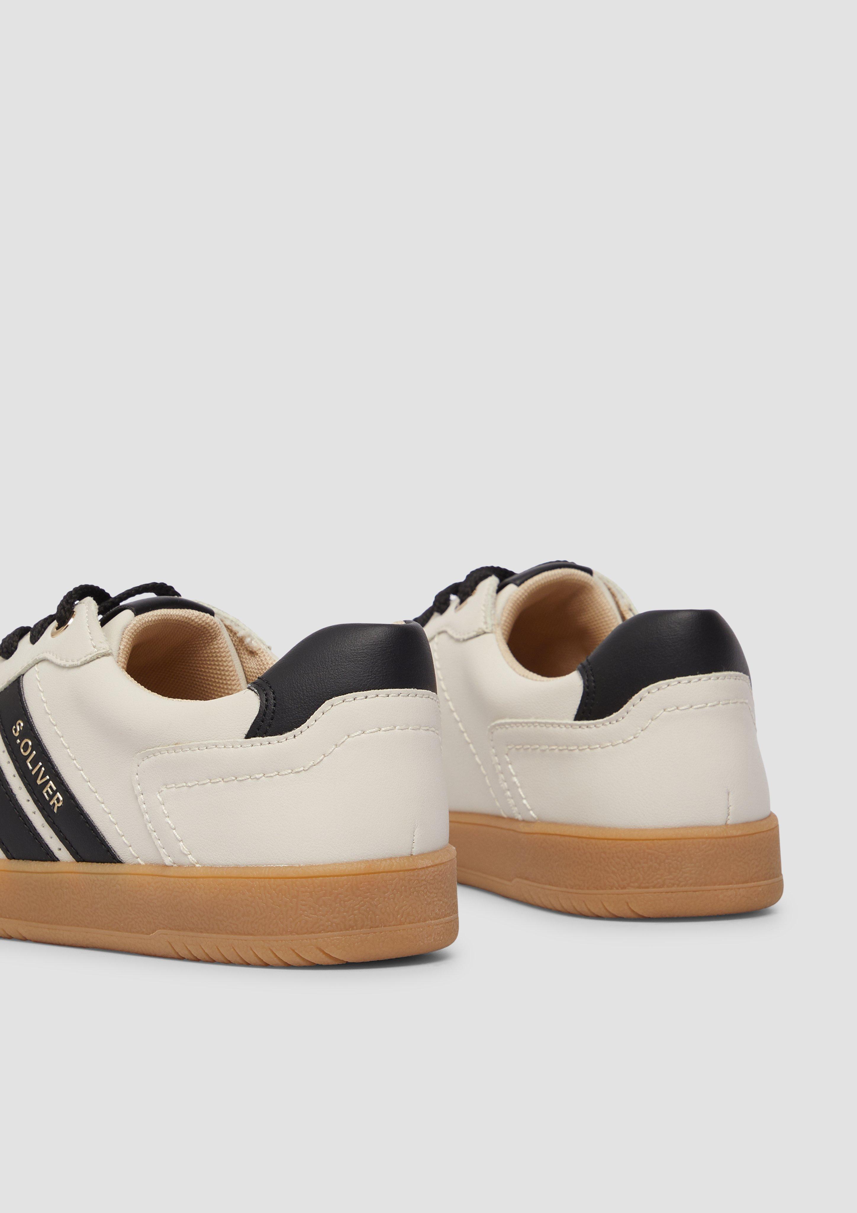 Šnurovacie topánky in 256, 830, 126, 943, 468, 410 & 907