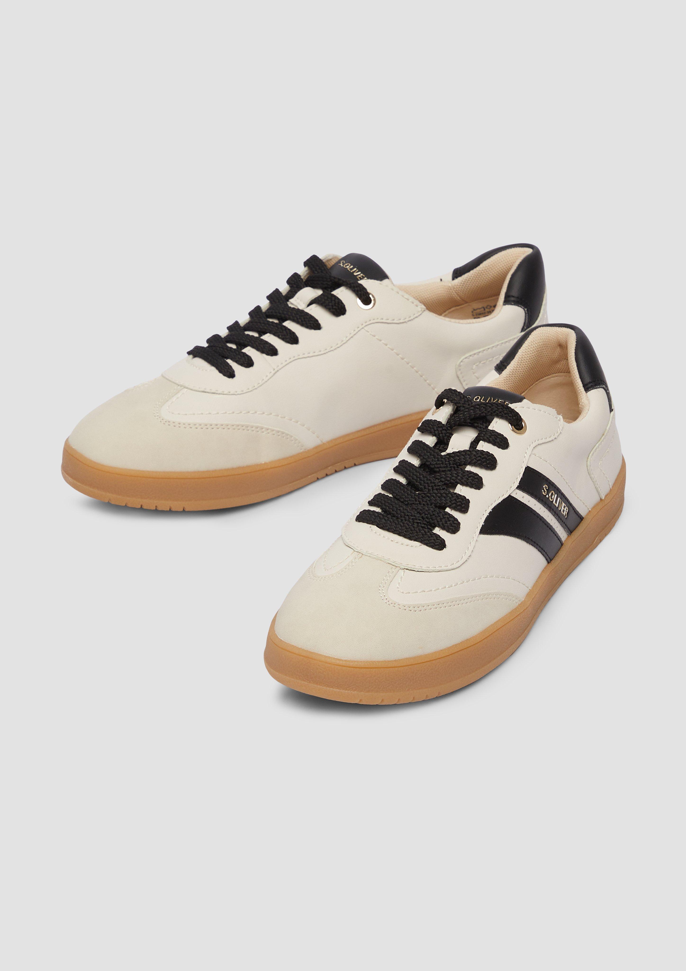 Šnurovacie topánky in 256, 830, 126, 943, 468, 410 & 907