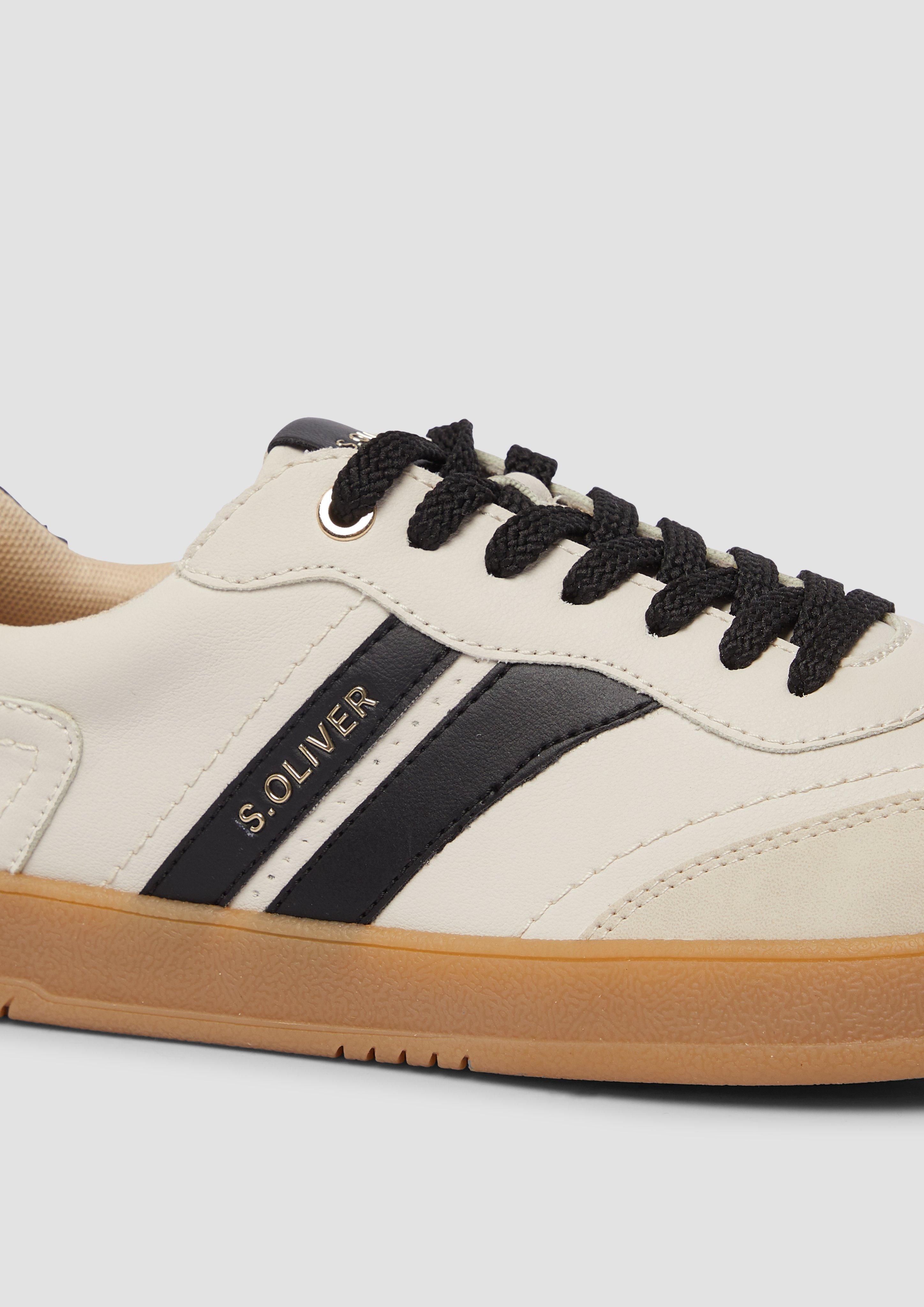 Šnurovacie topánky in 256, 830, 126, 943, 468, 410 & 907