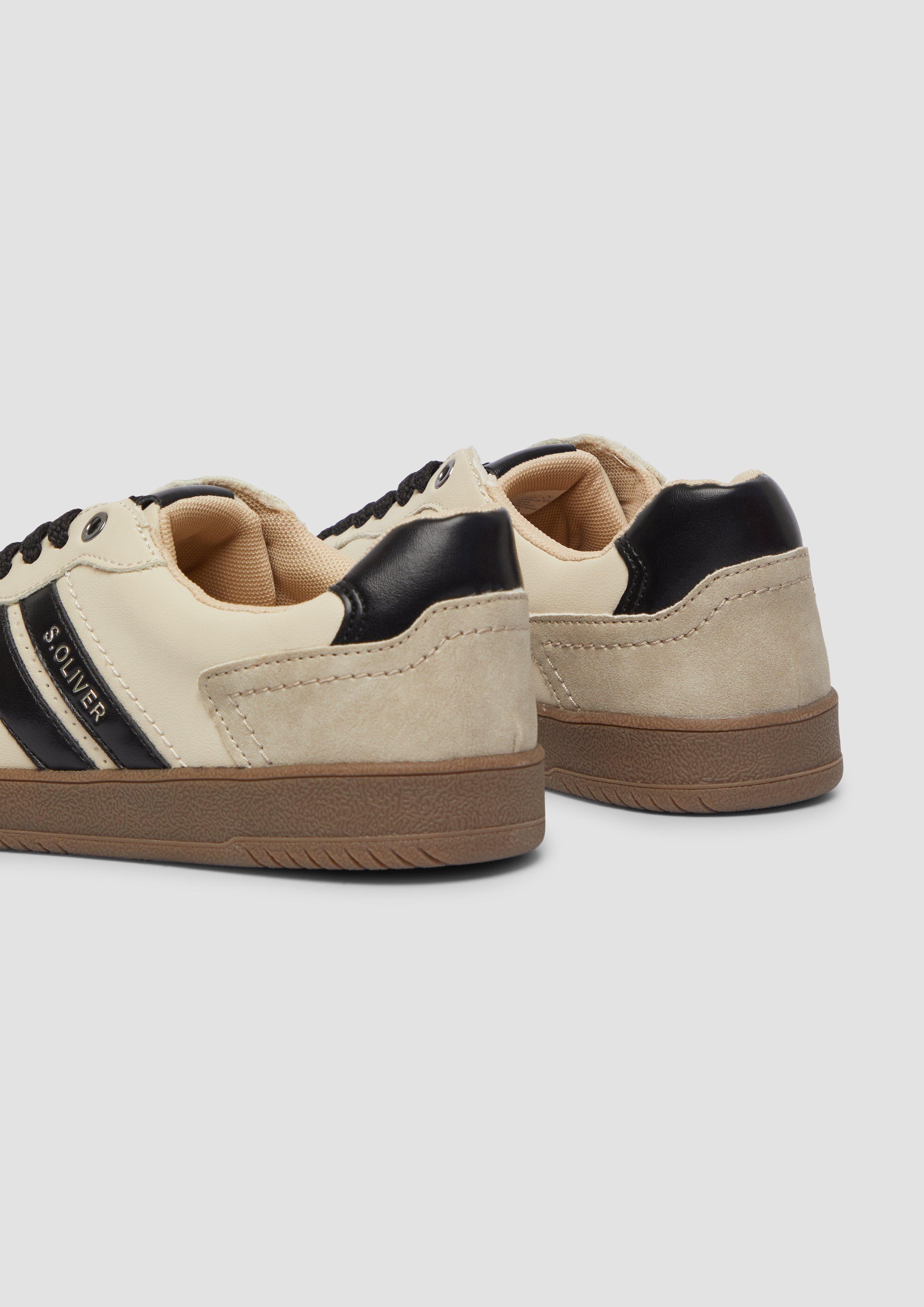 Šnurovacie topánky in 410, 830, 126, 256, 943, 183, 468 & 907