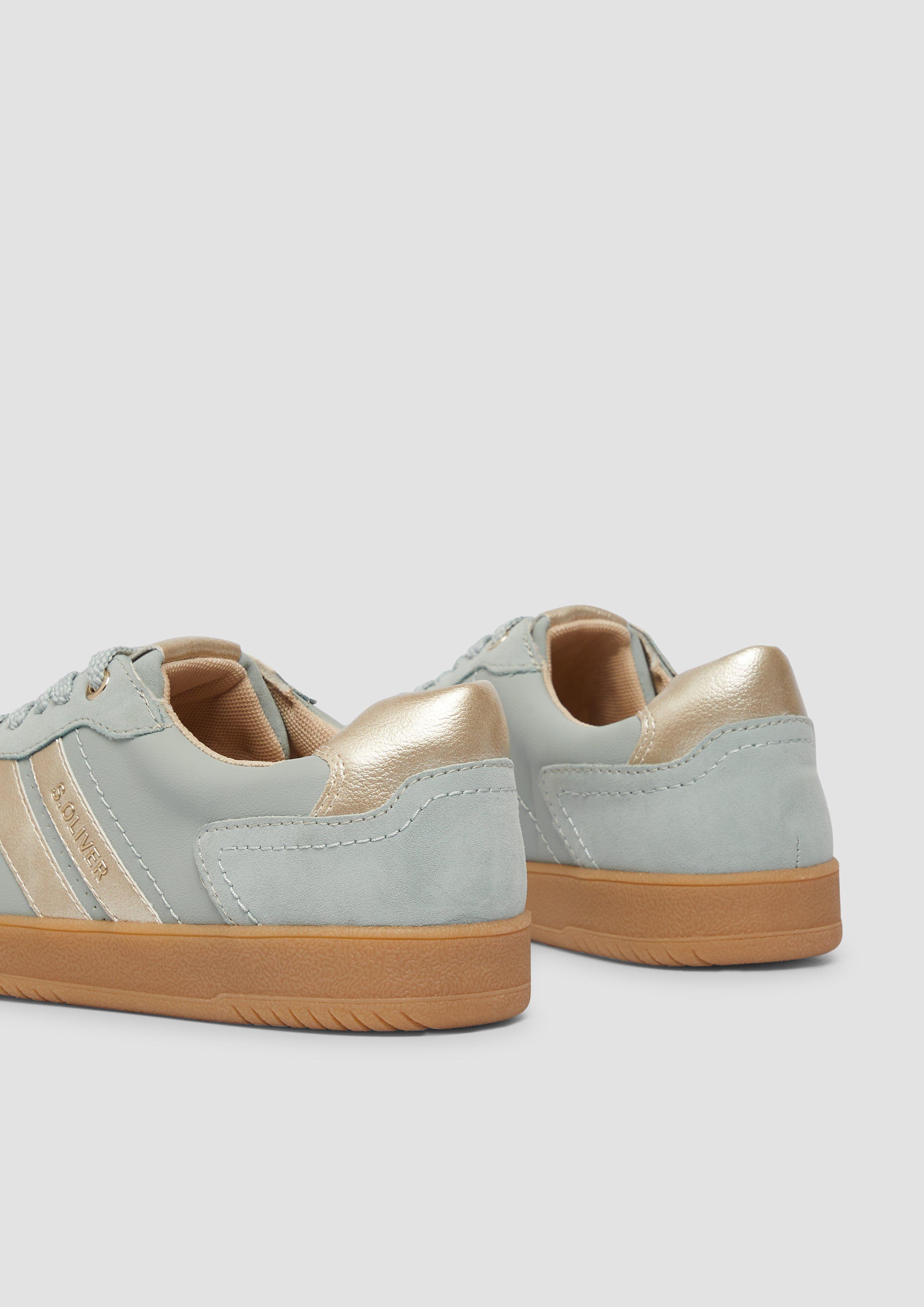 Schnürer in 830, 126, 256, 943, 468, 410 & 907