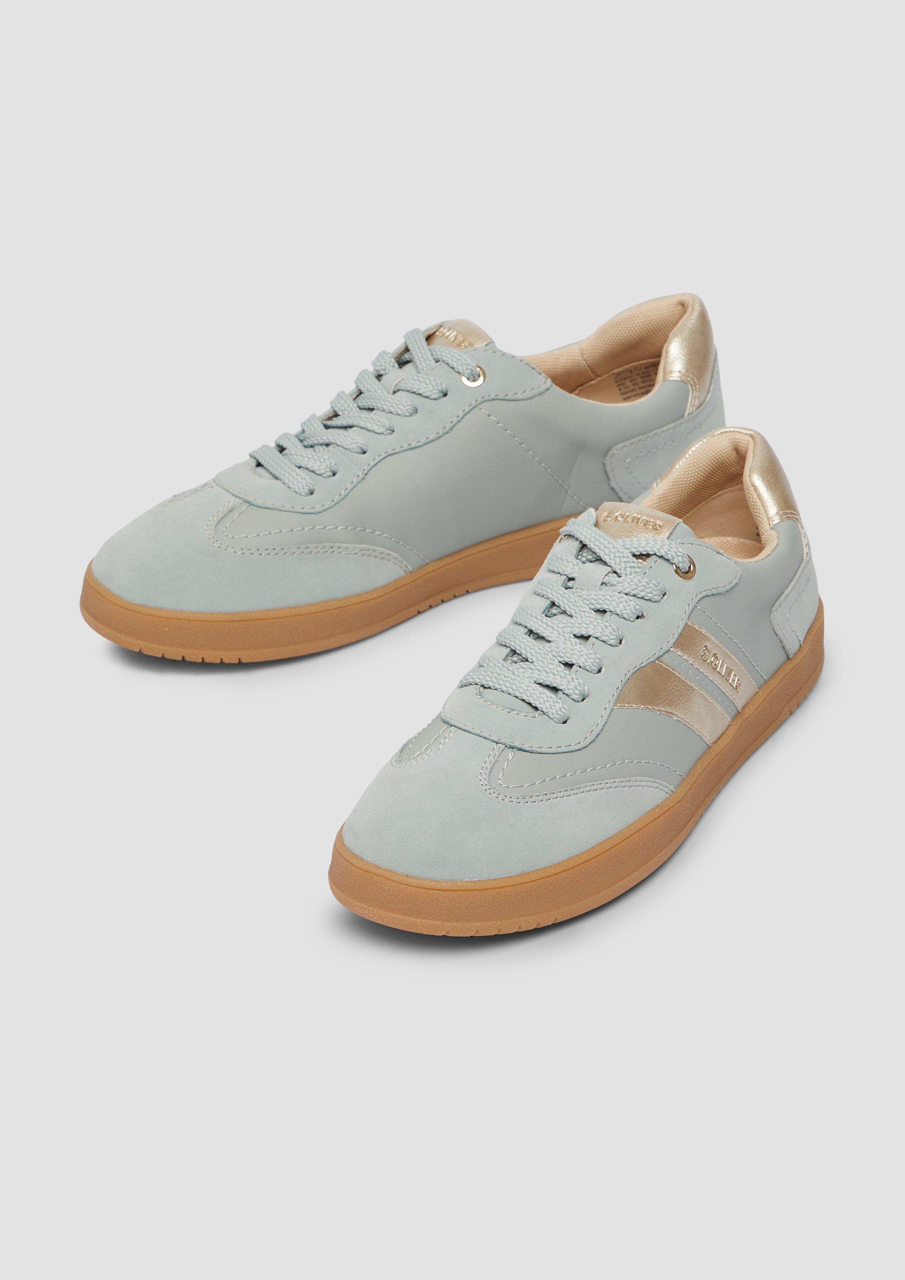 Schnürer in 830, 126, 256, 943, 468, 410 & 907