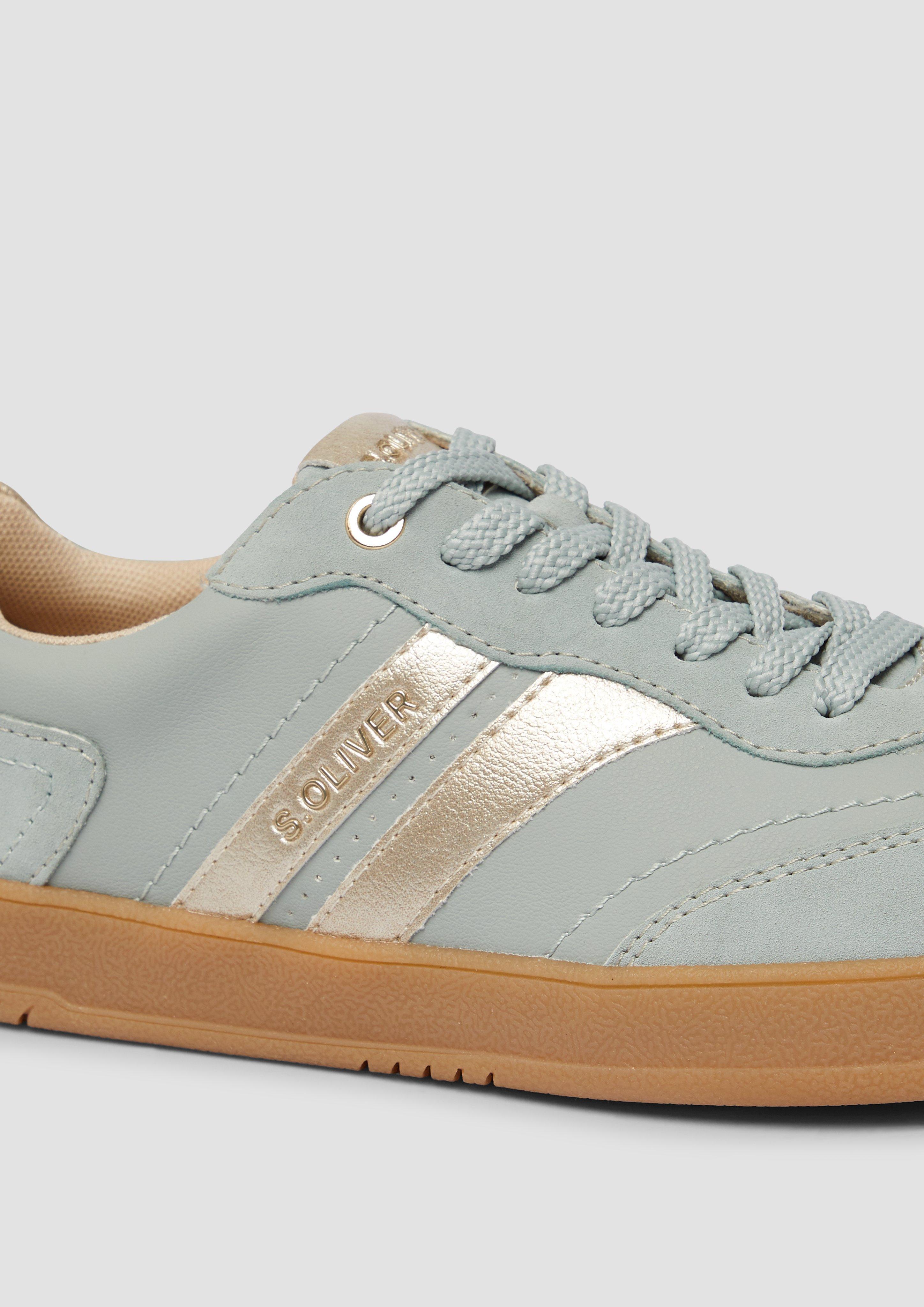 Schnürer in 830, 126, 256, 943, 468, 410 & 907