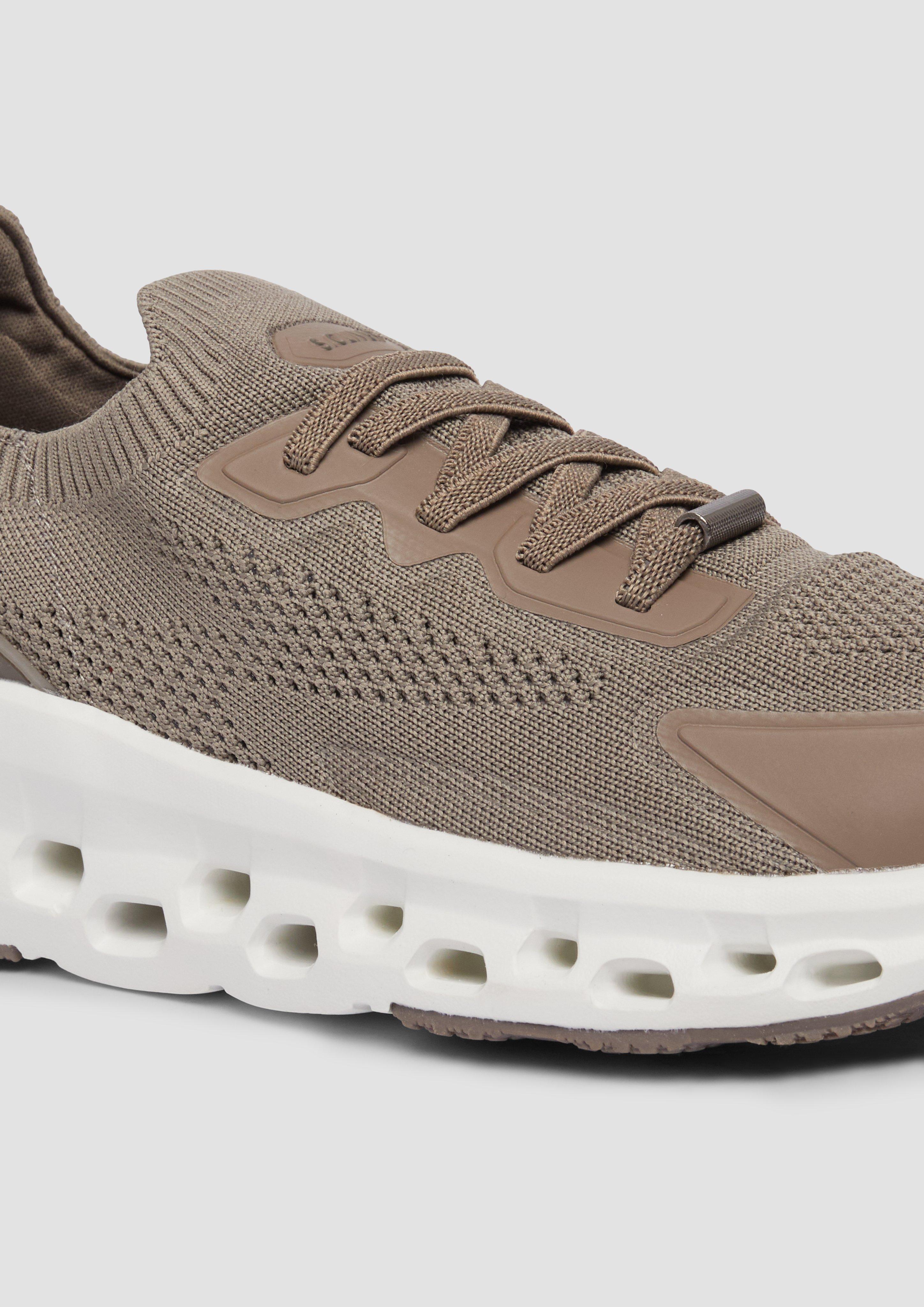 Natikač in 345, 001 & 100