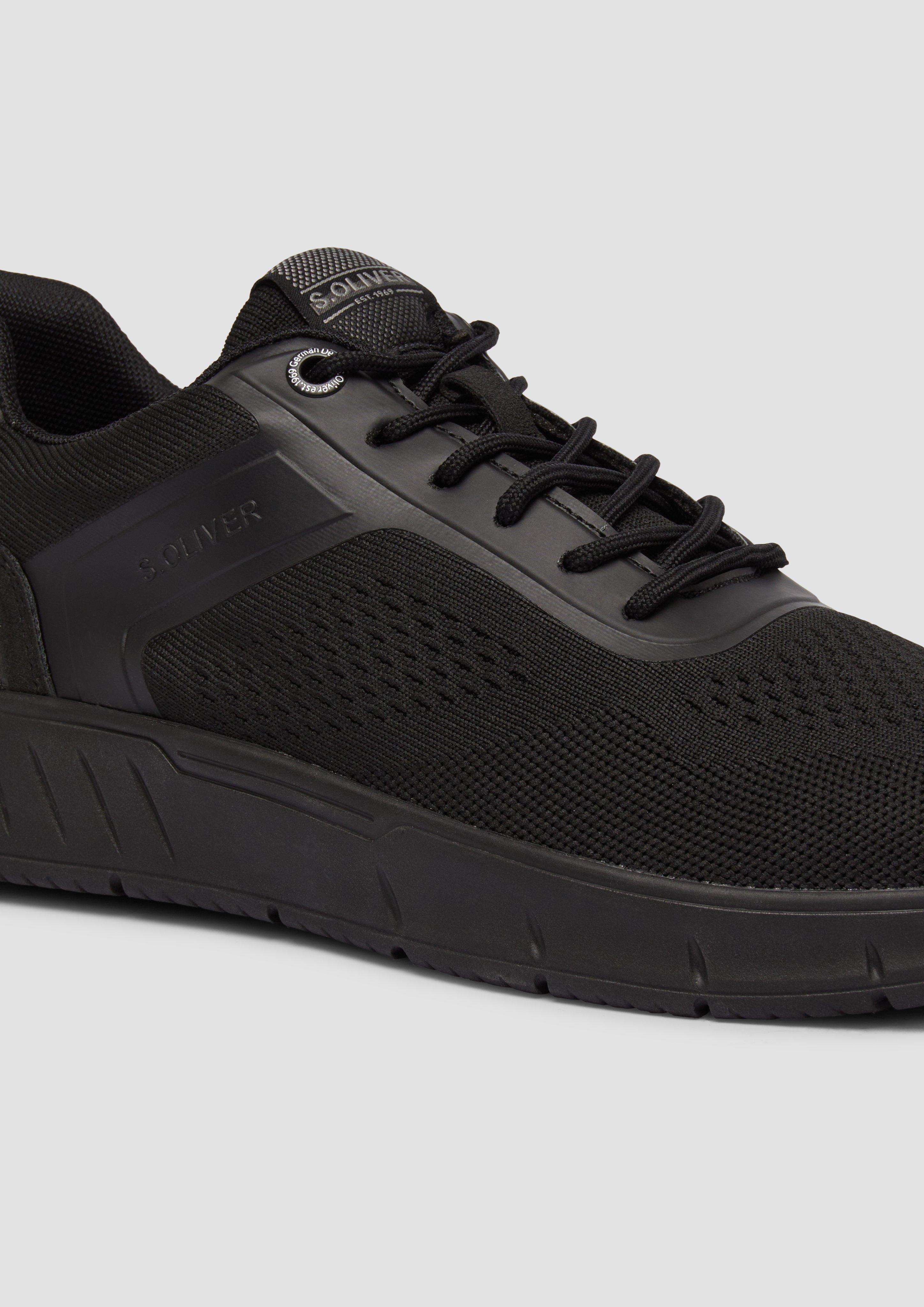 Čevlji z vezalkami in 001 & 210