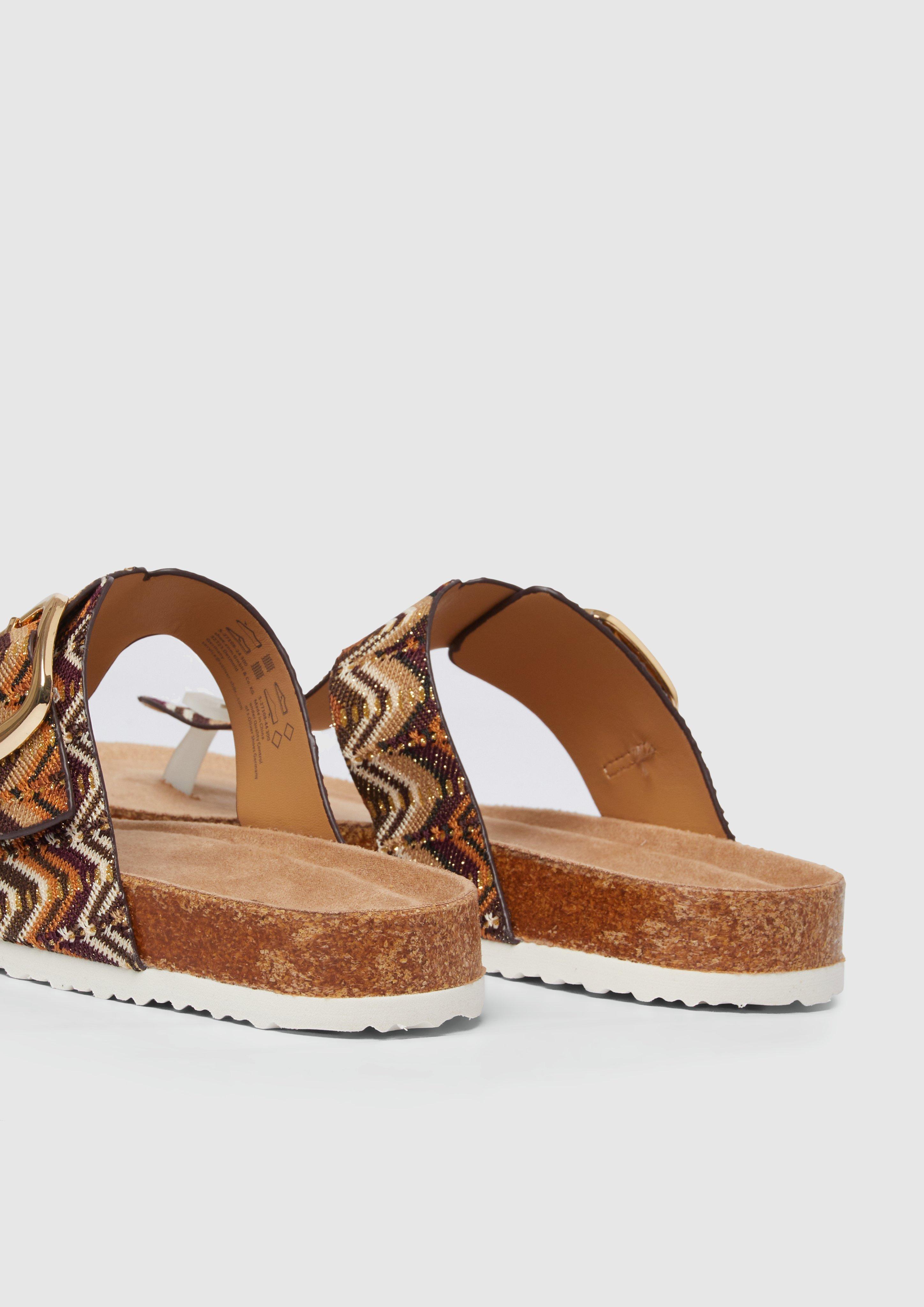 Pantoletten in 300, 597, 600 & 701