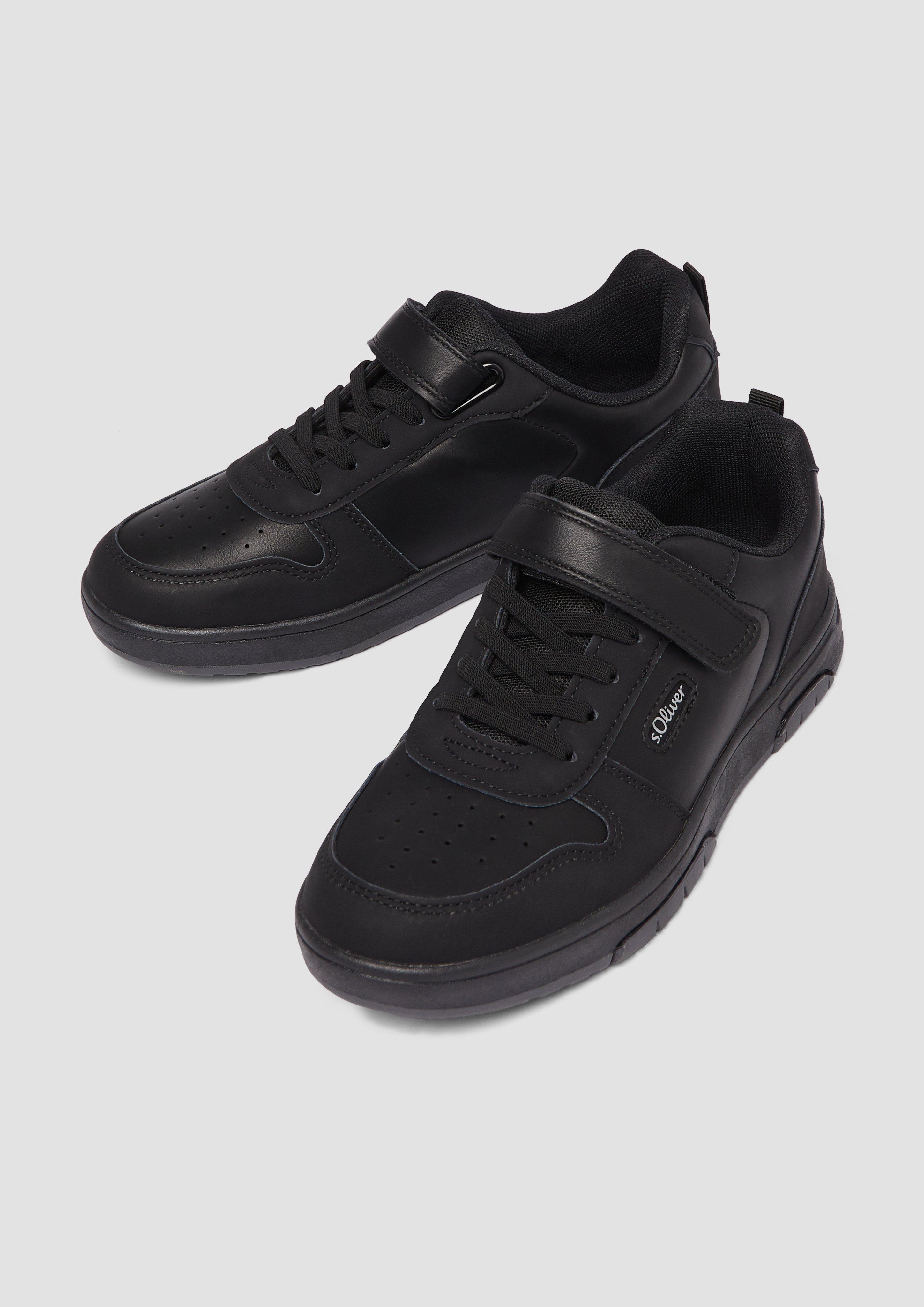 Slipper in 001, 110, 805 & 701