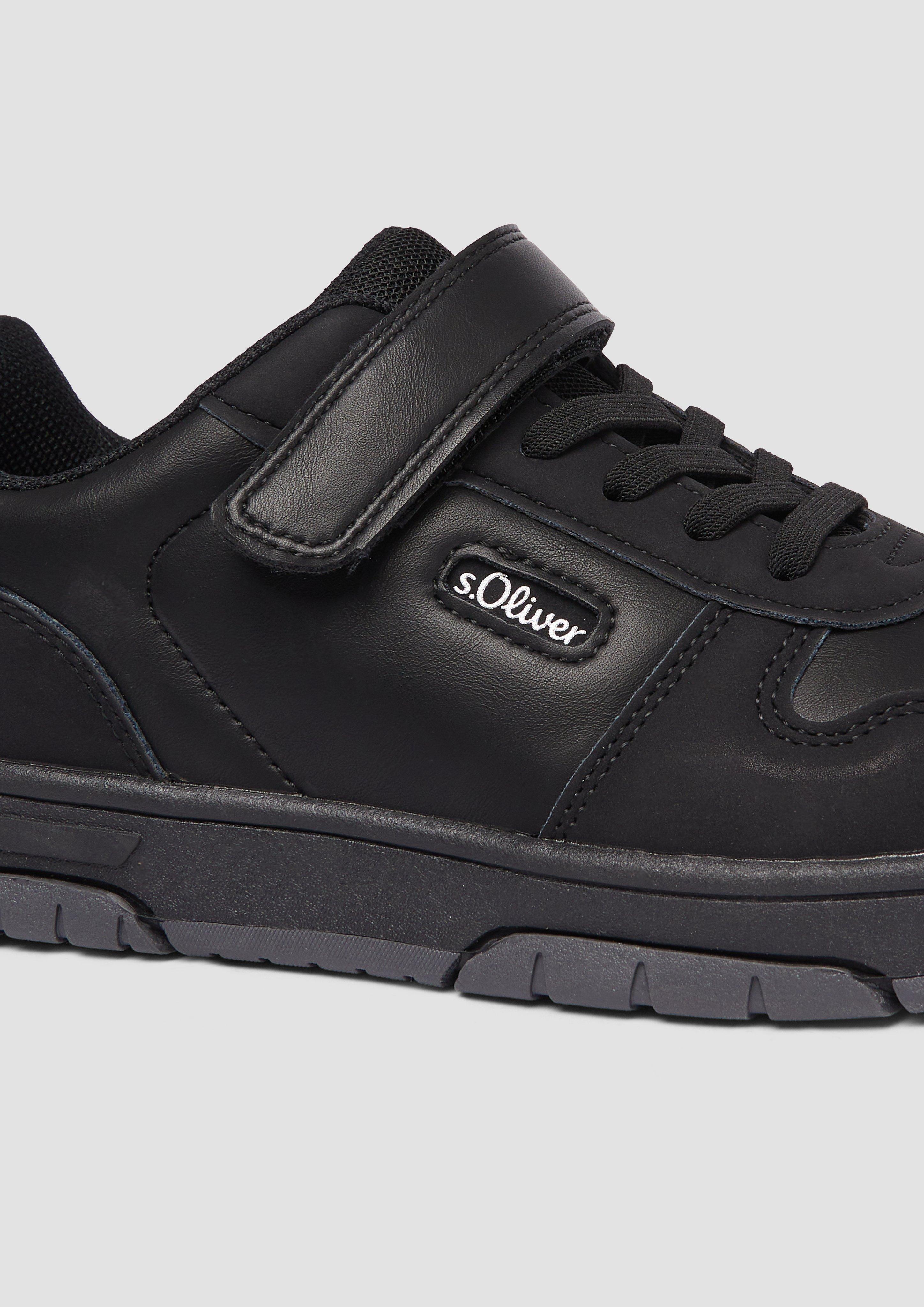 Slipper in 001, 110, 805 & 701