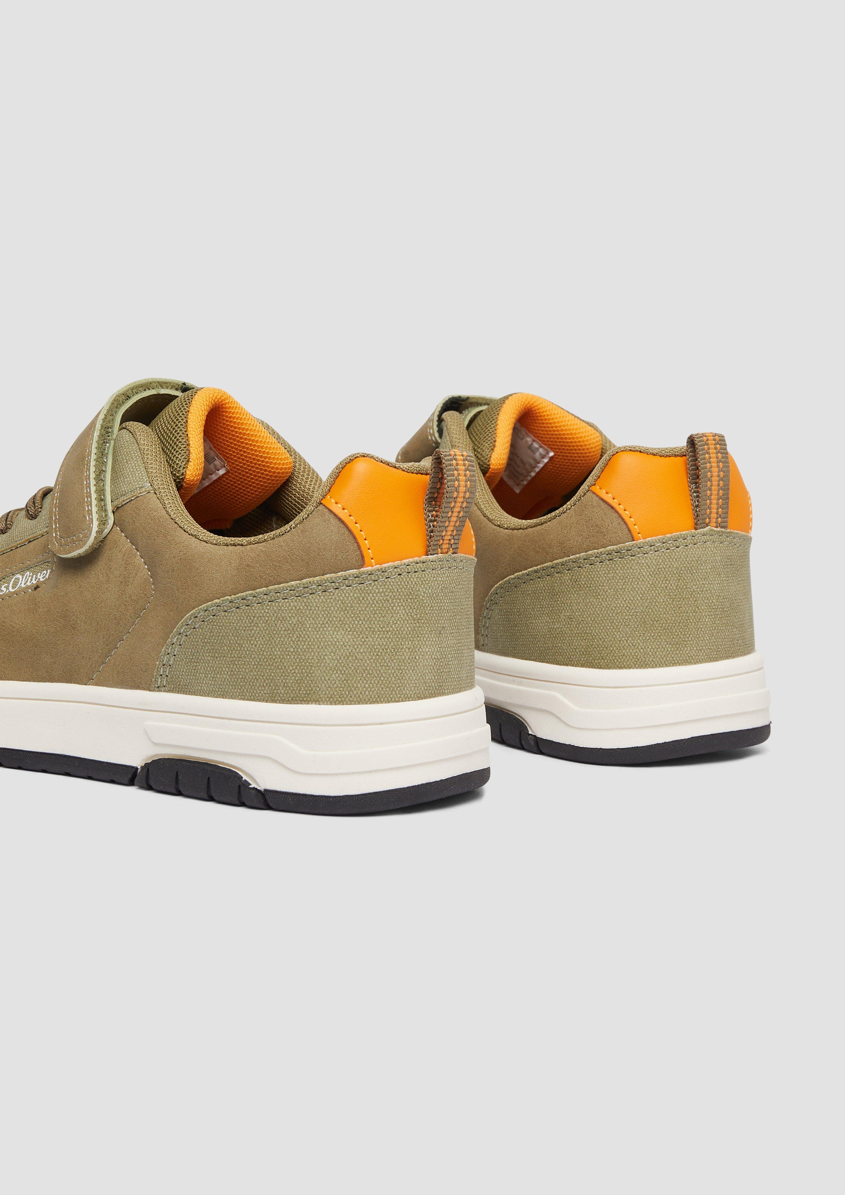 Slipper in 701, 110, 001 & 805