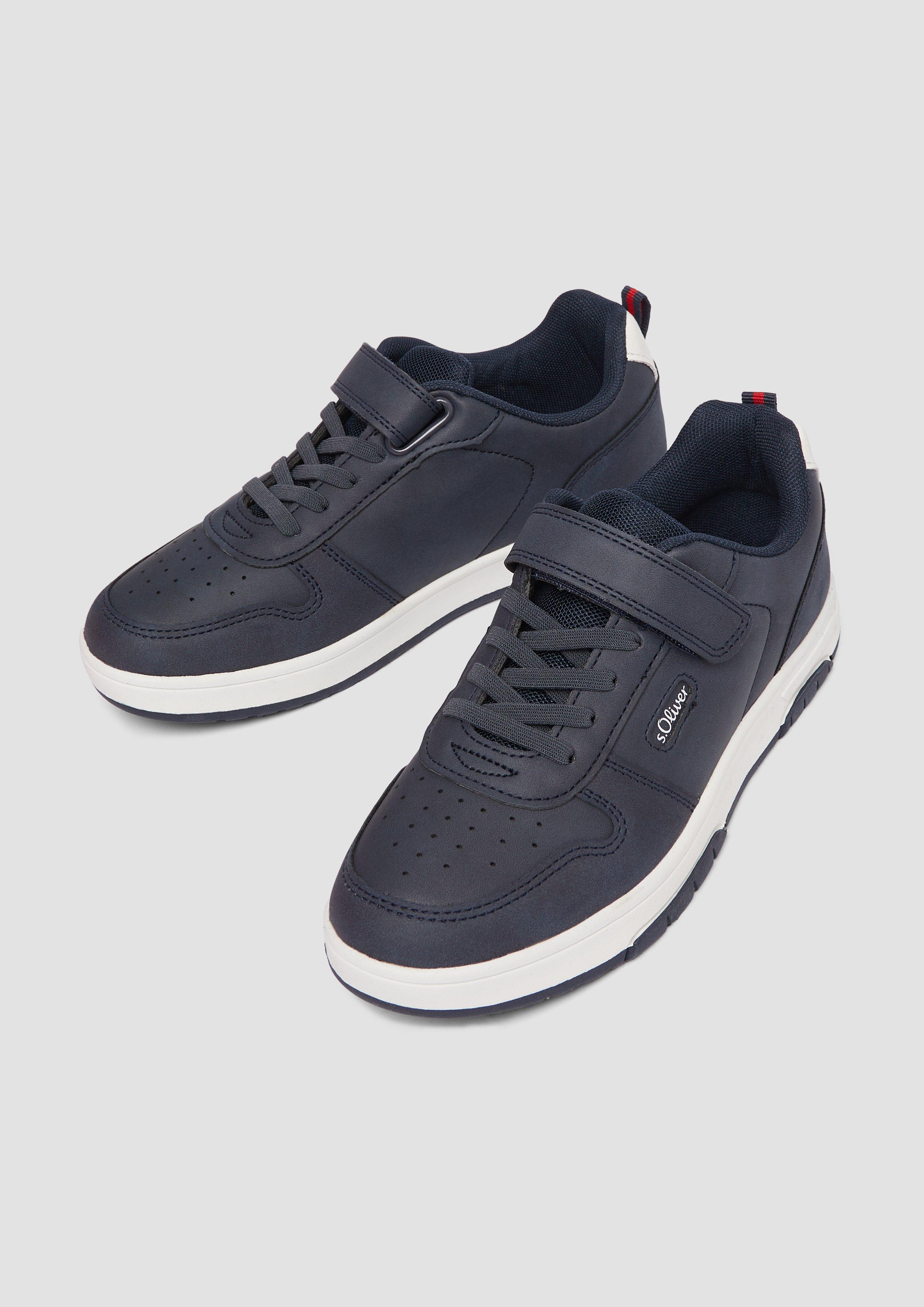 Slipper in 805, 110, 001 & 701