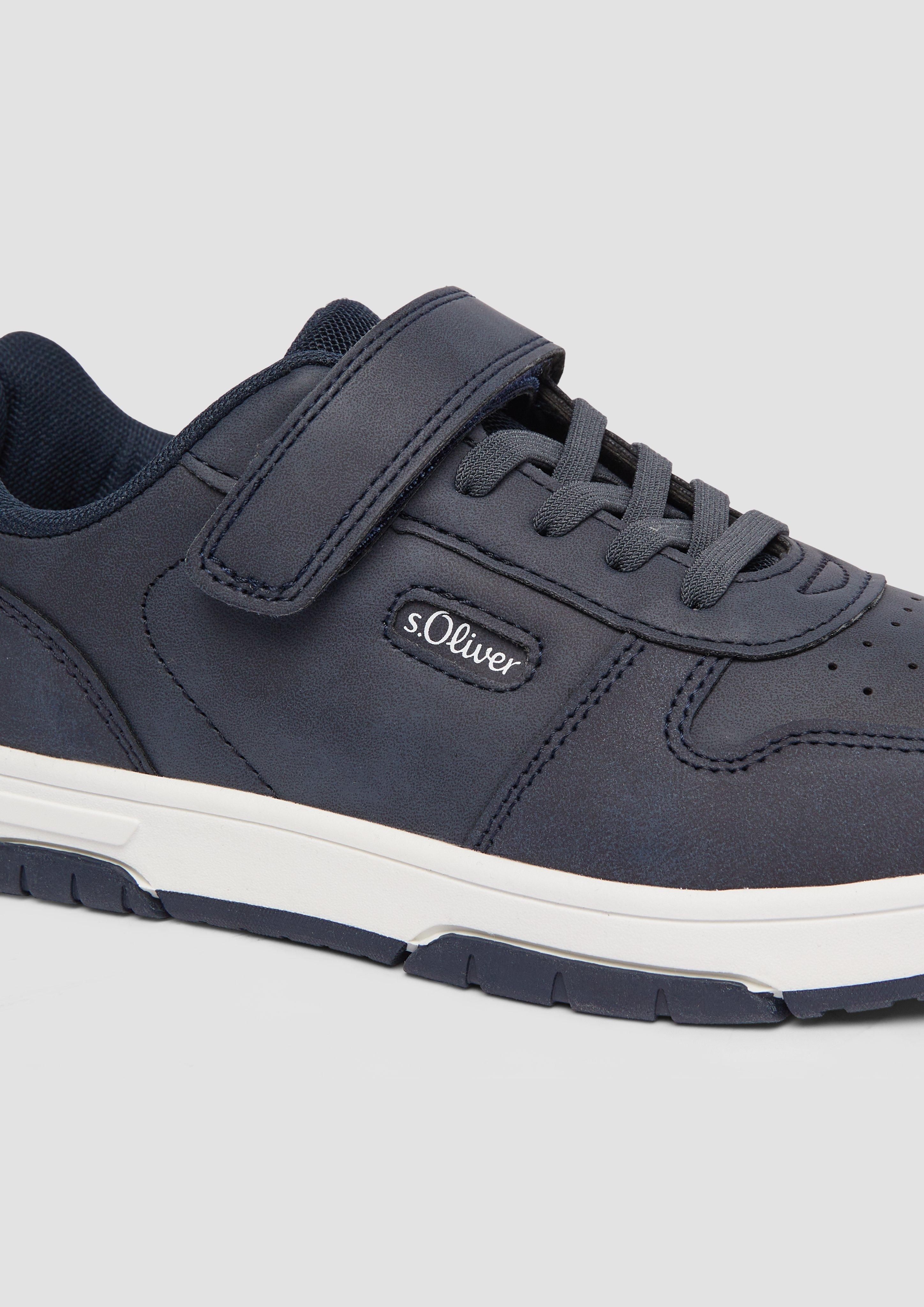 Slipper in 805, 110, 001 & 701