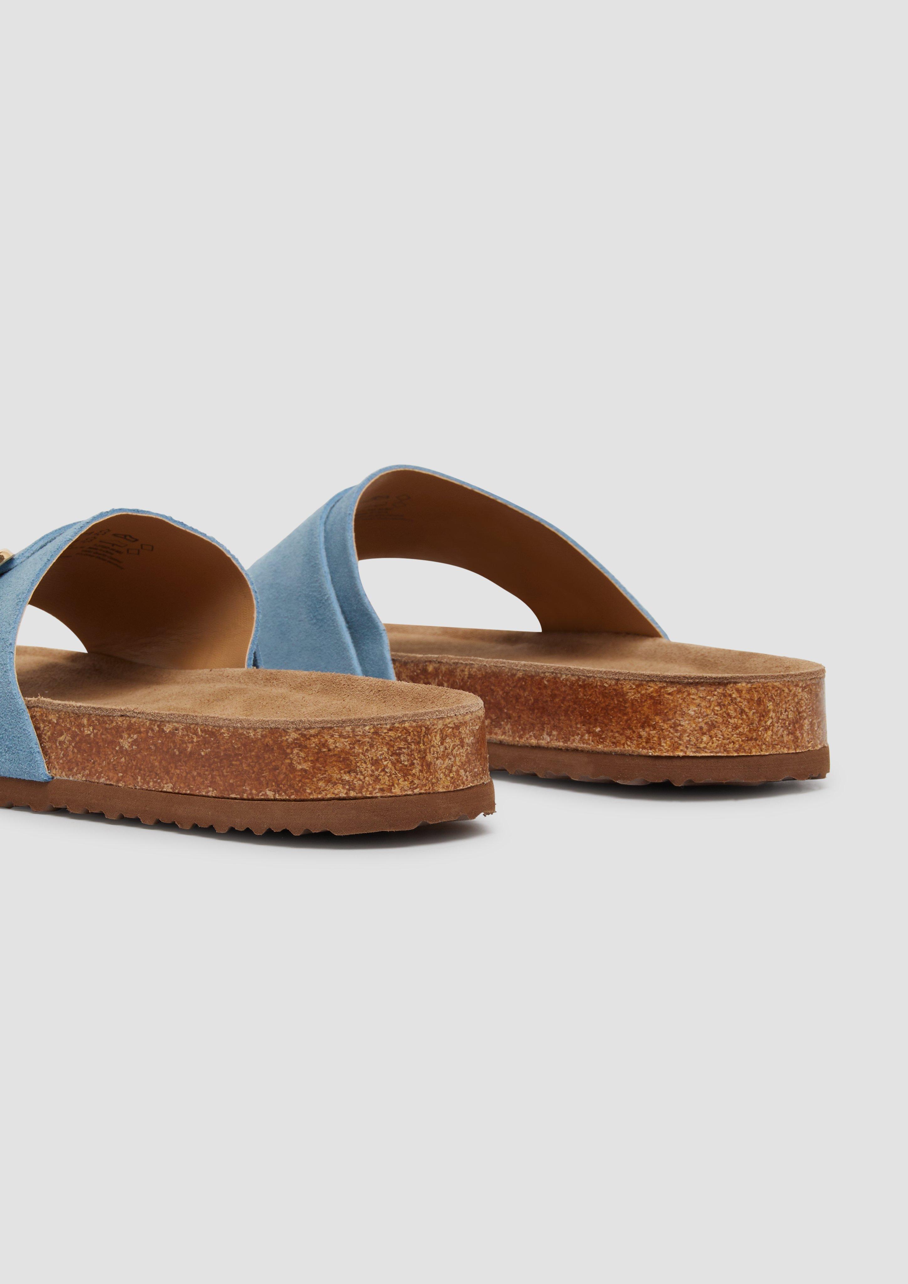 Pantoletten in 802, 610 & 305