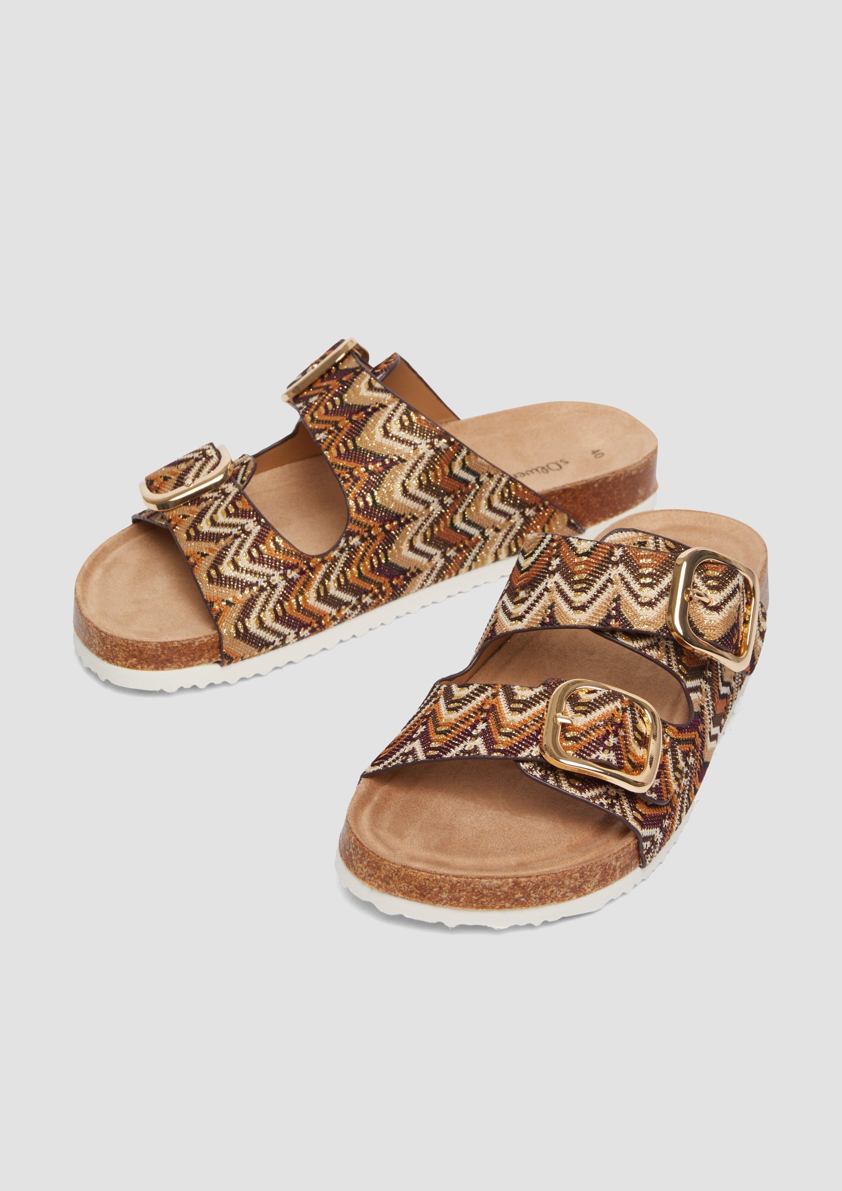 Pantoletten in 300, 701, 600 & 597