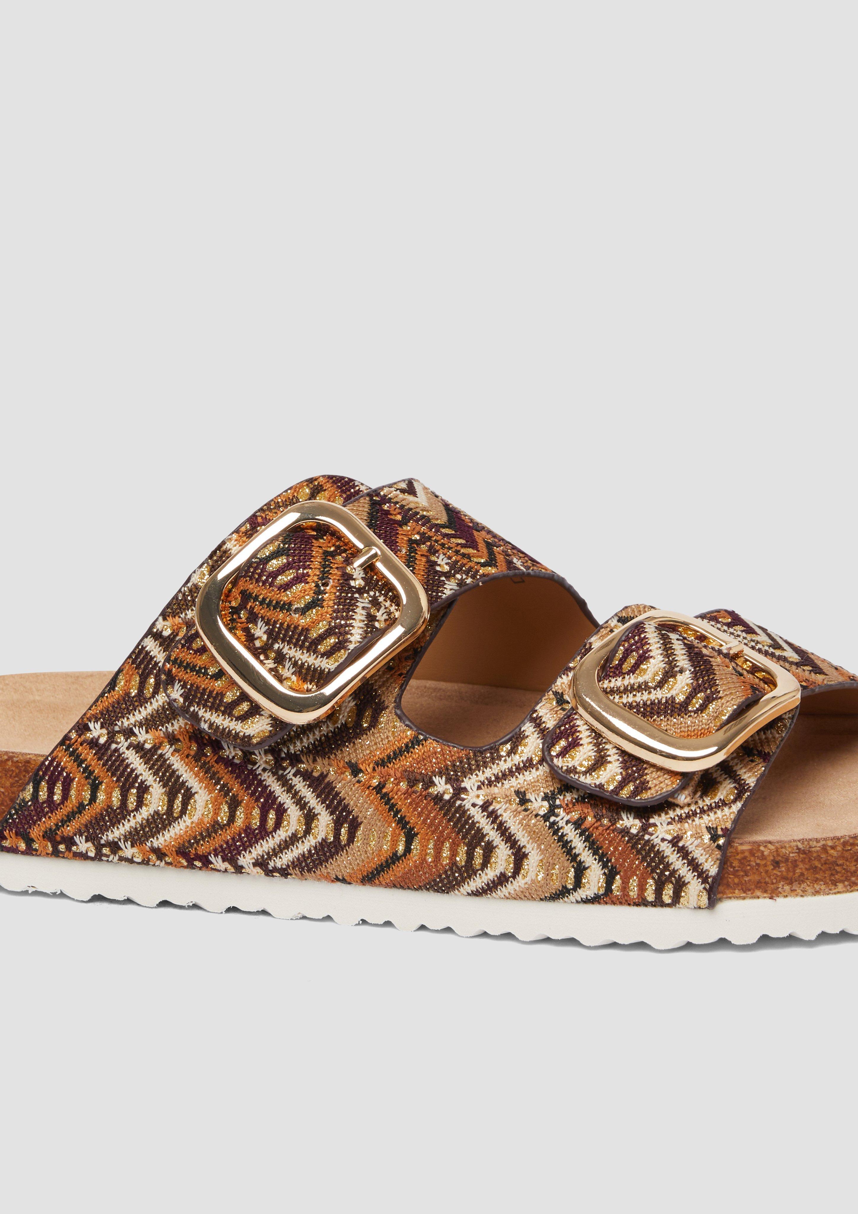 Pantoletten in 300, 701, 600 & 597