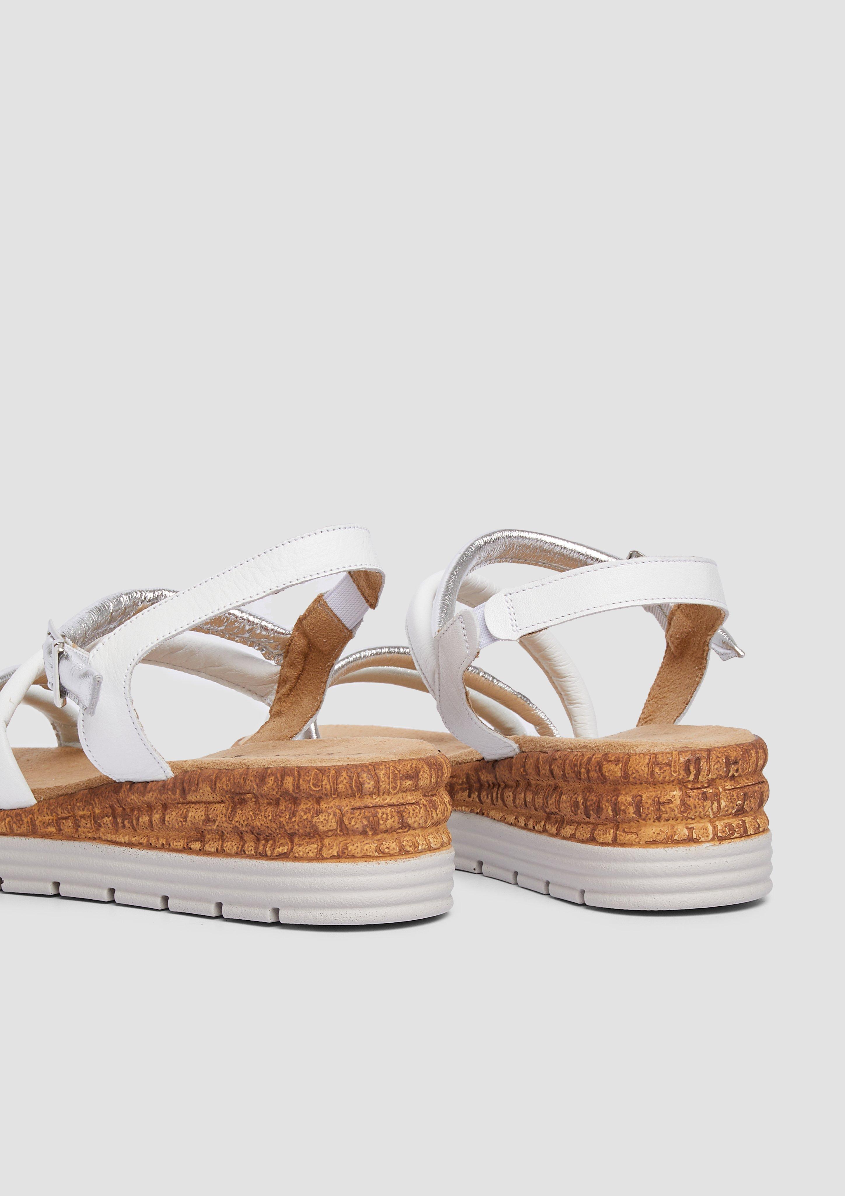 Sandalen in 193, 410 & 001