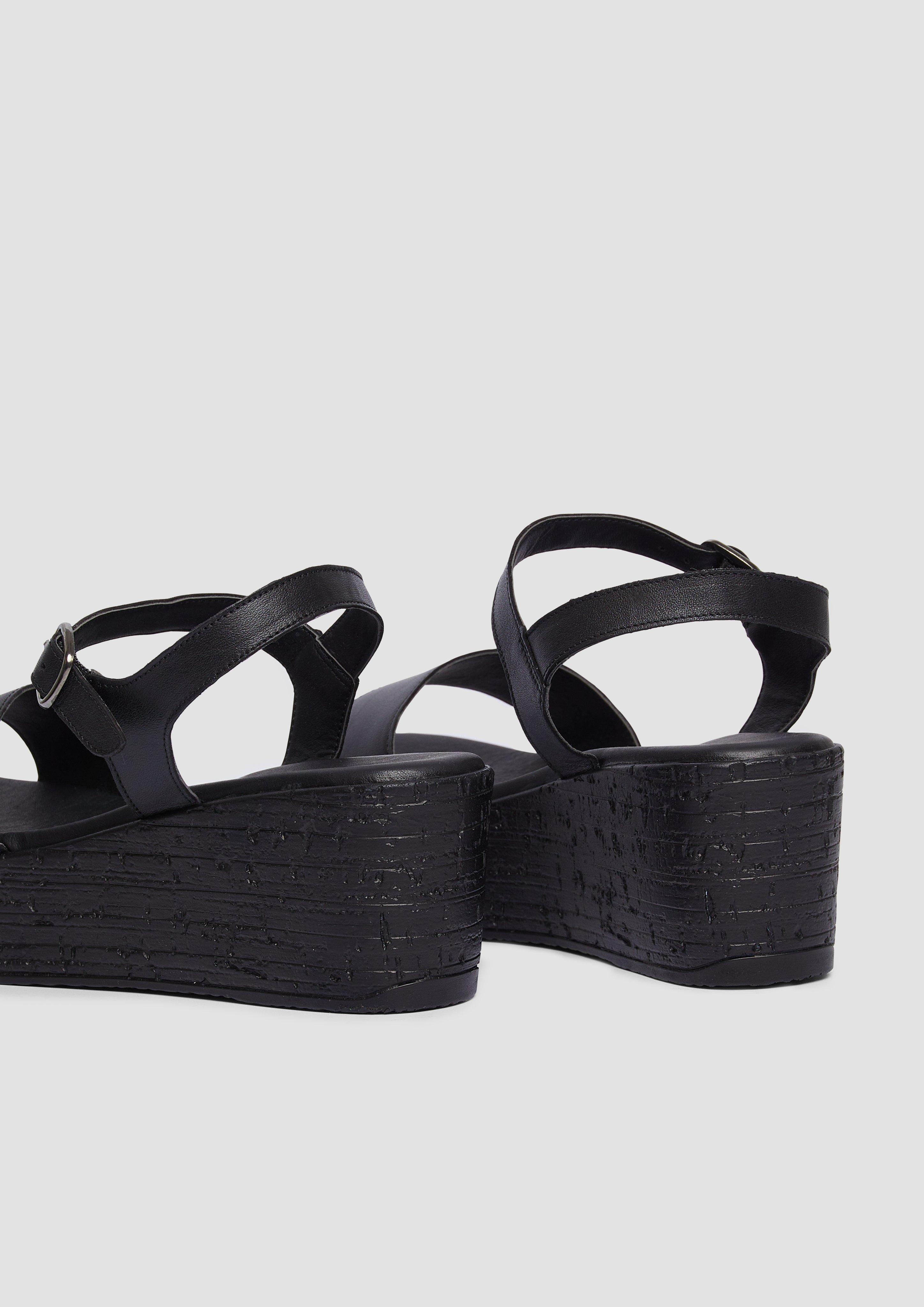 Sandalen in 022, 712 & 728