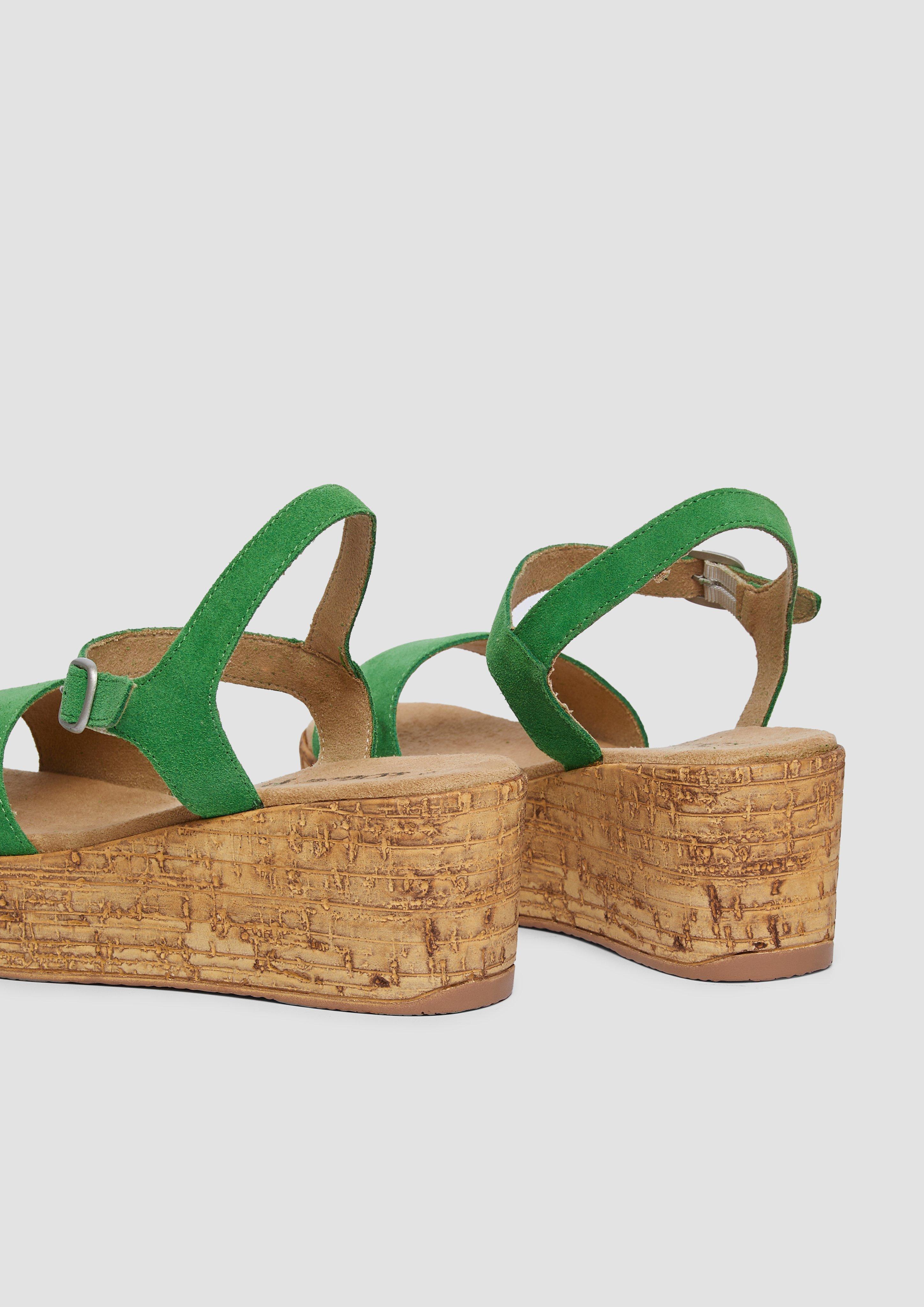 Sandalen in 712, 728 & 022