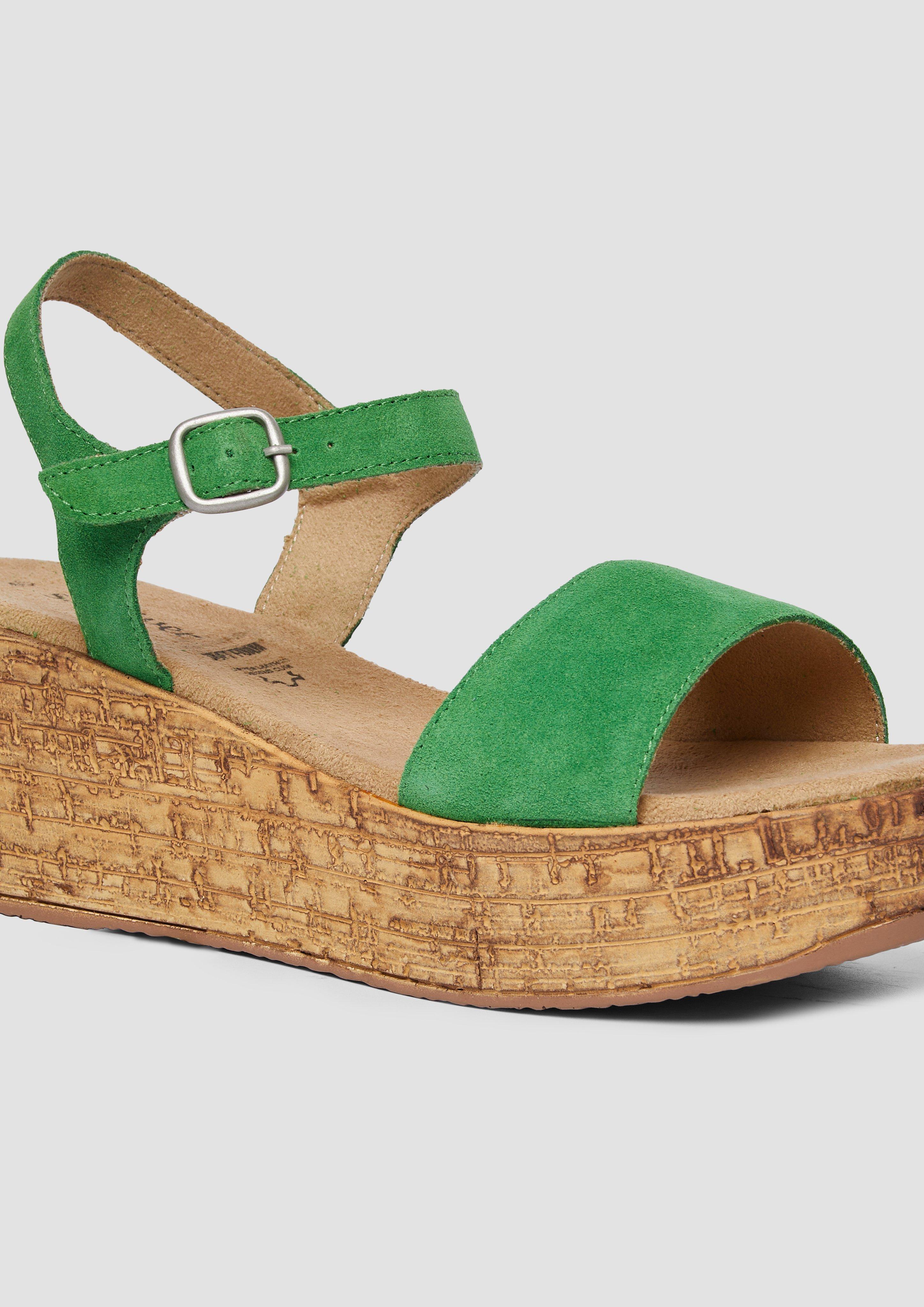 Sandalen in 712, 728 & 022