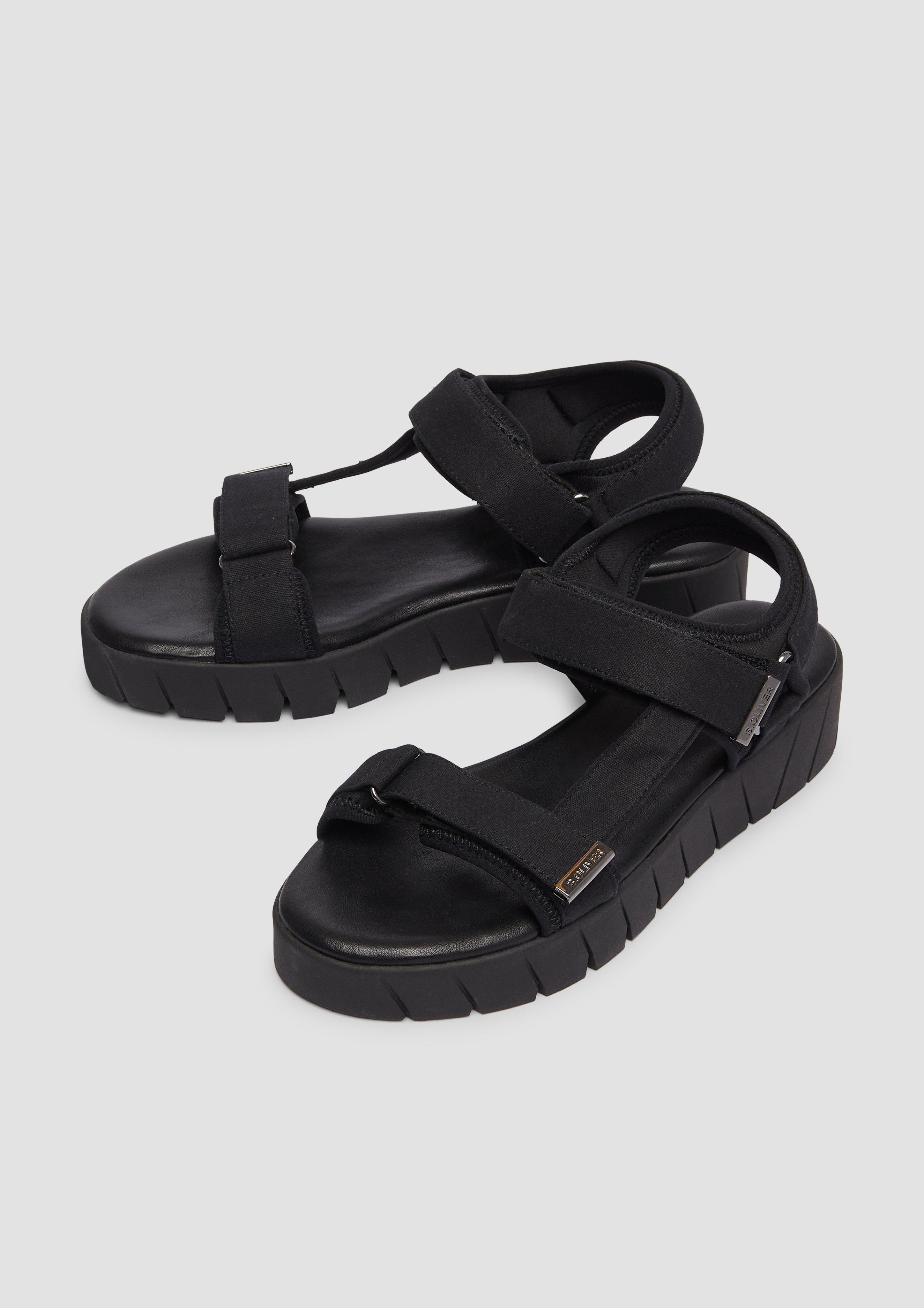 Sandalen in 001, 803 & 341