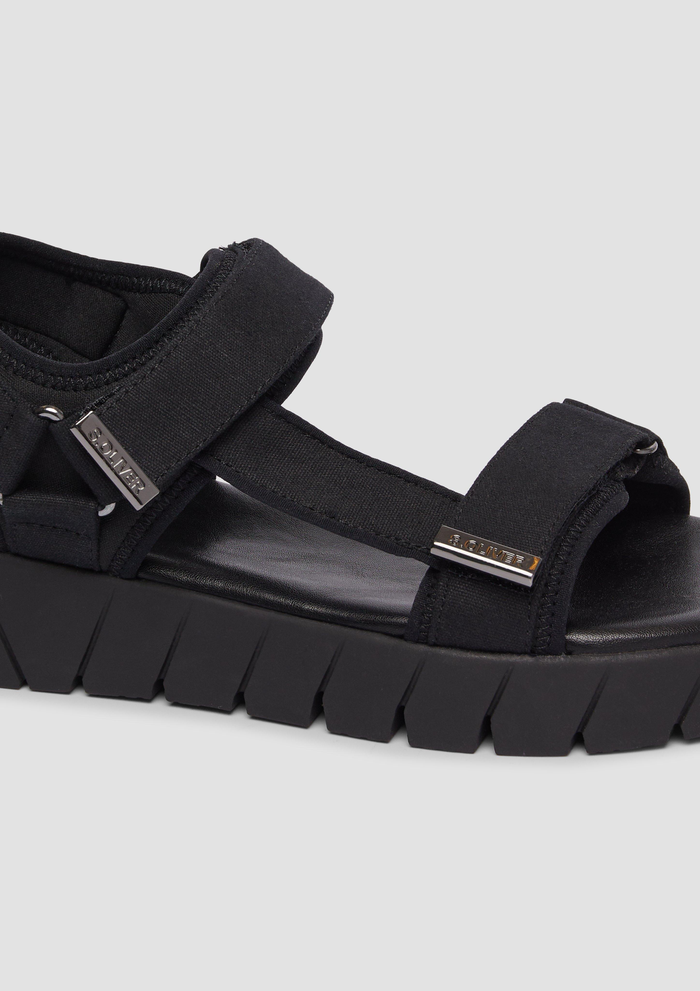 Sandalen in 001, 803 & 341