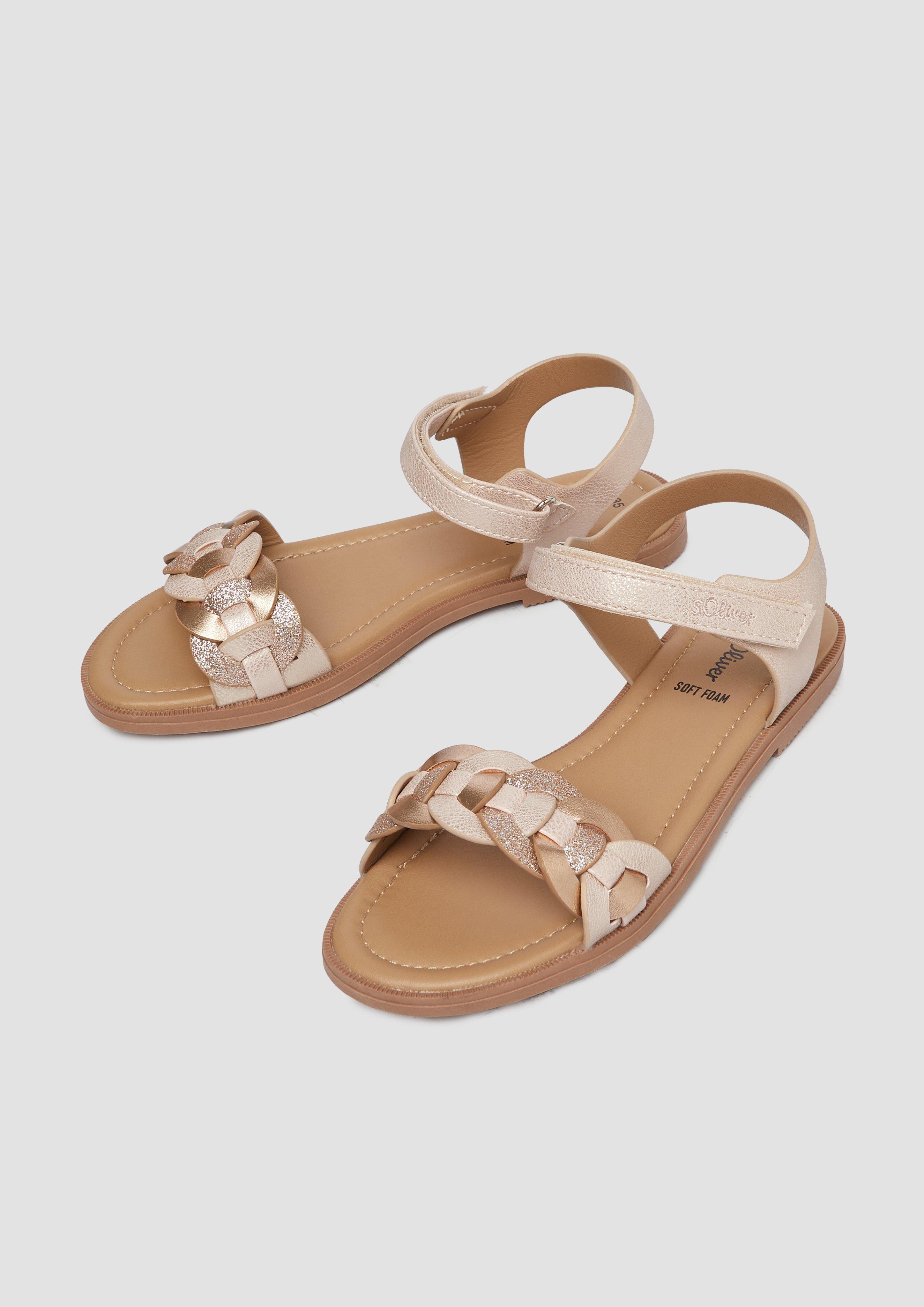 Sandali in 530, 913 & 098