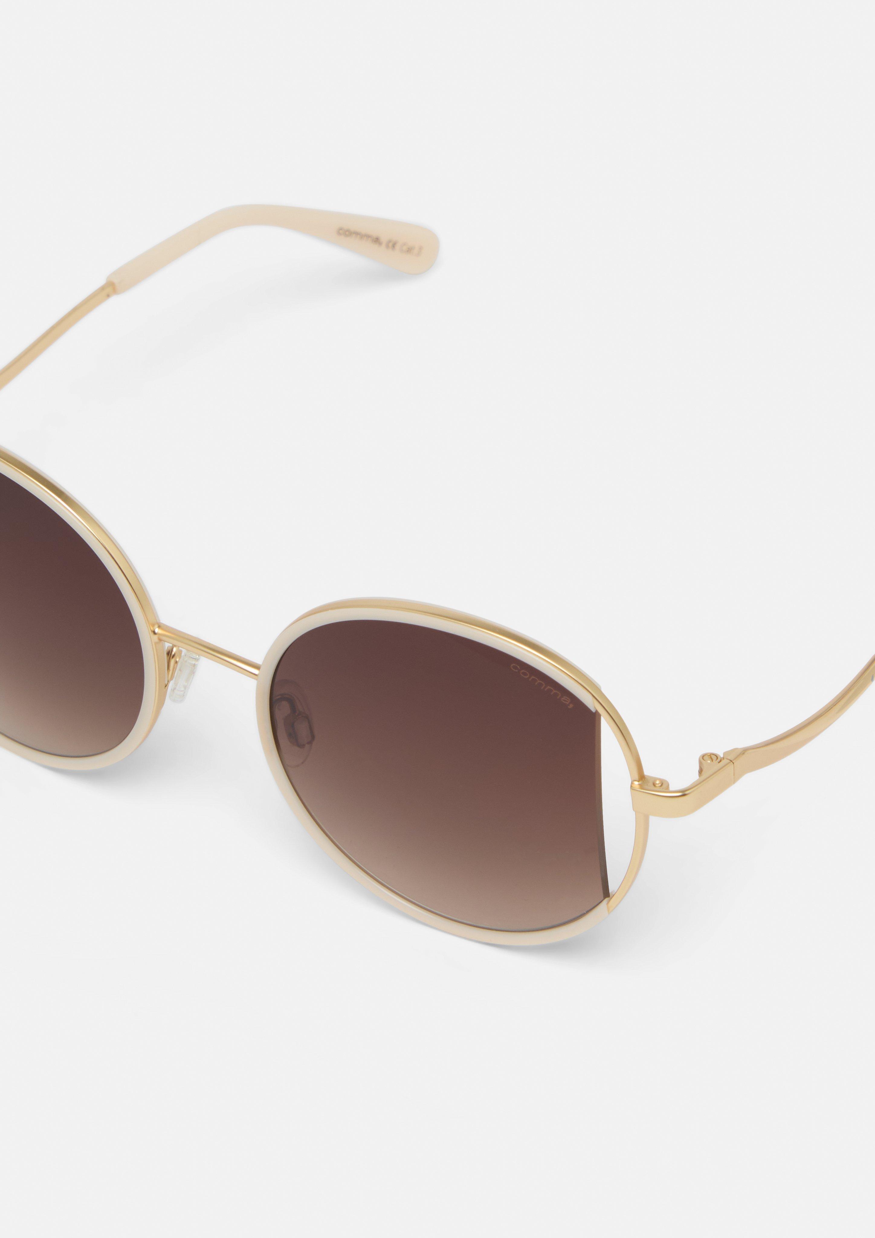 Sunglasses in 10 & 31