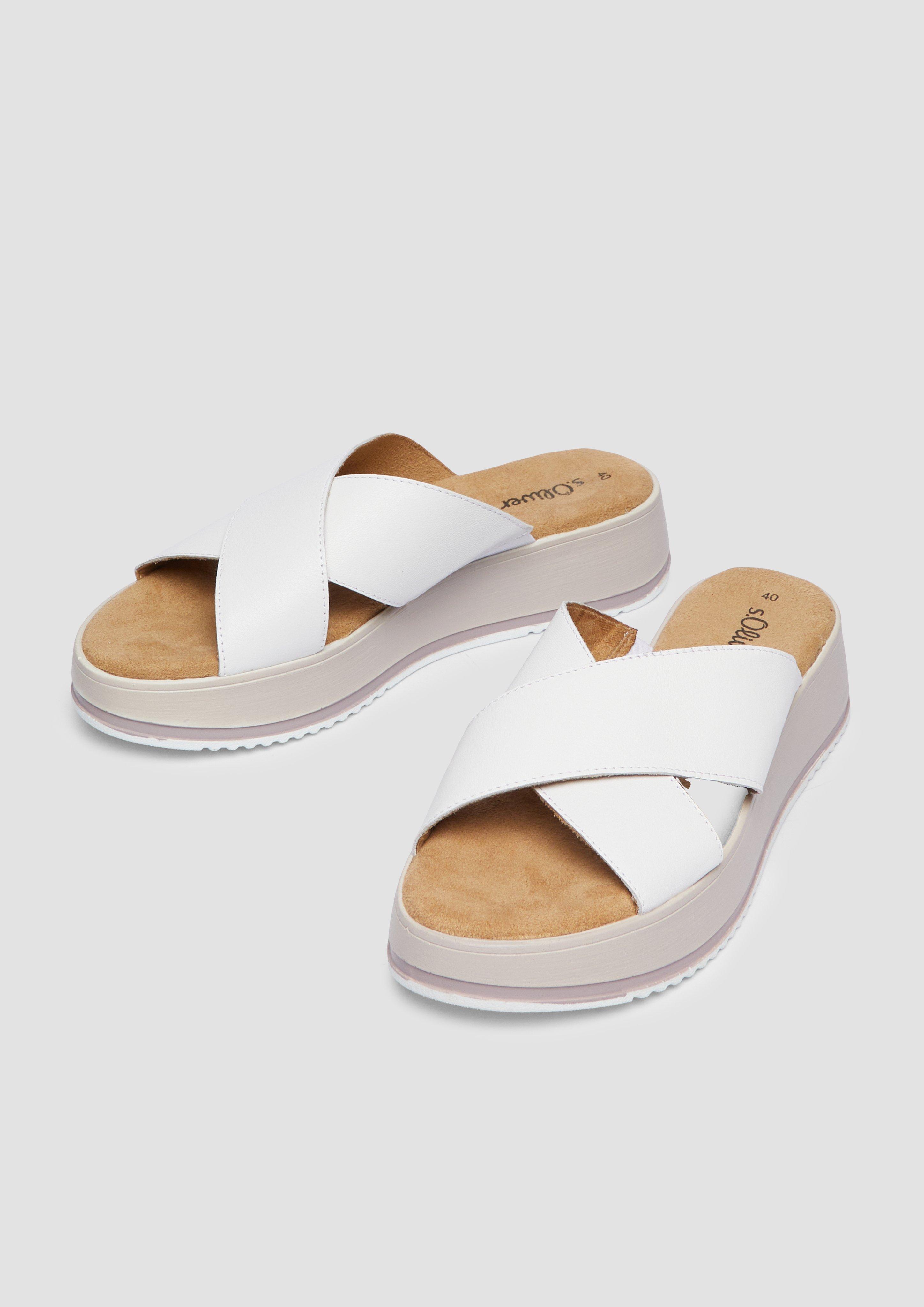 Šľapky in 100, 532, 907 & 805