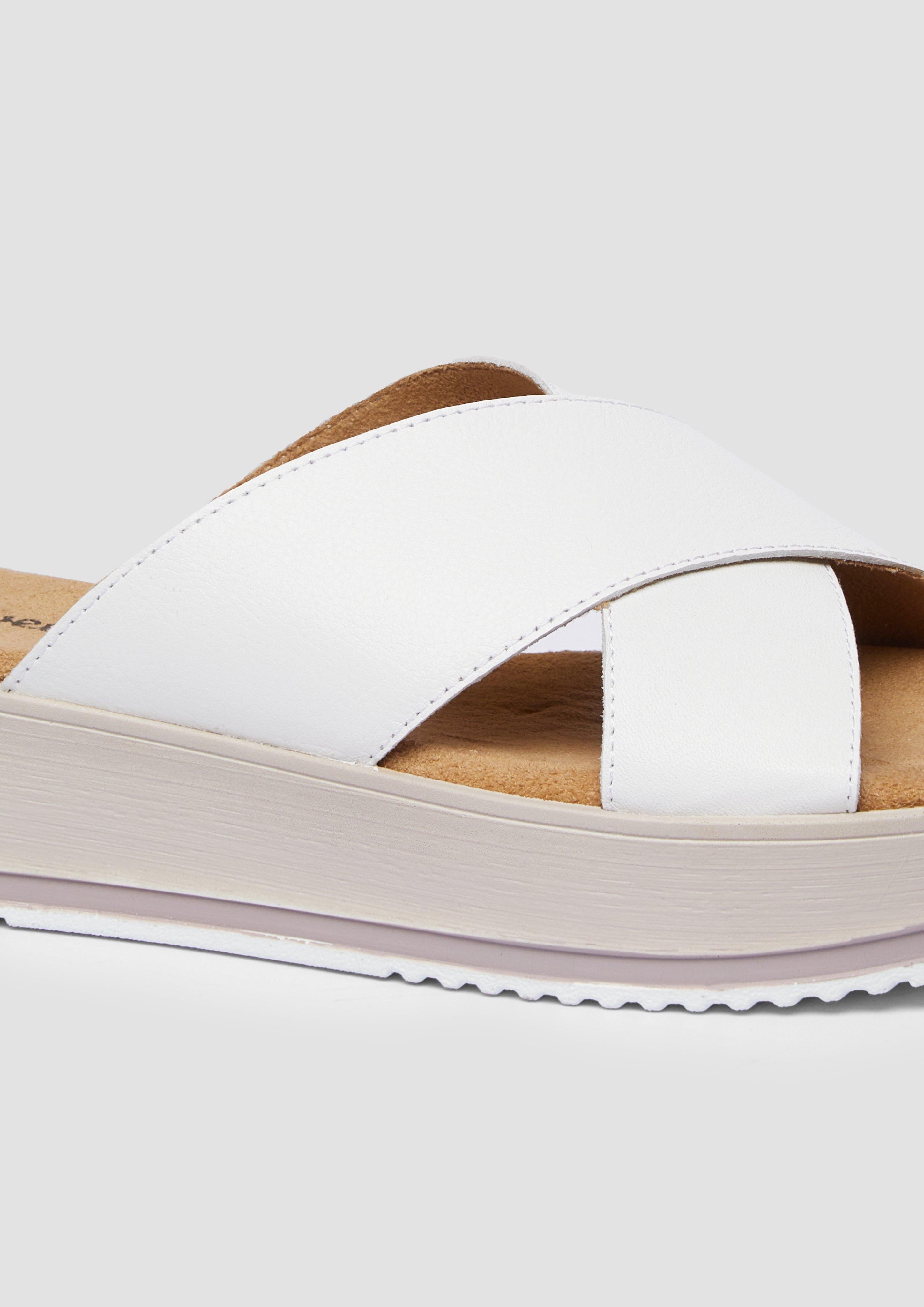 Šľapky in 100, 532, 907 & 805